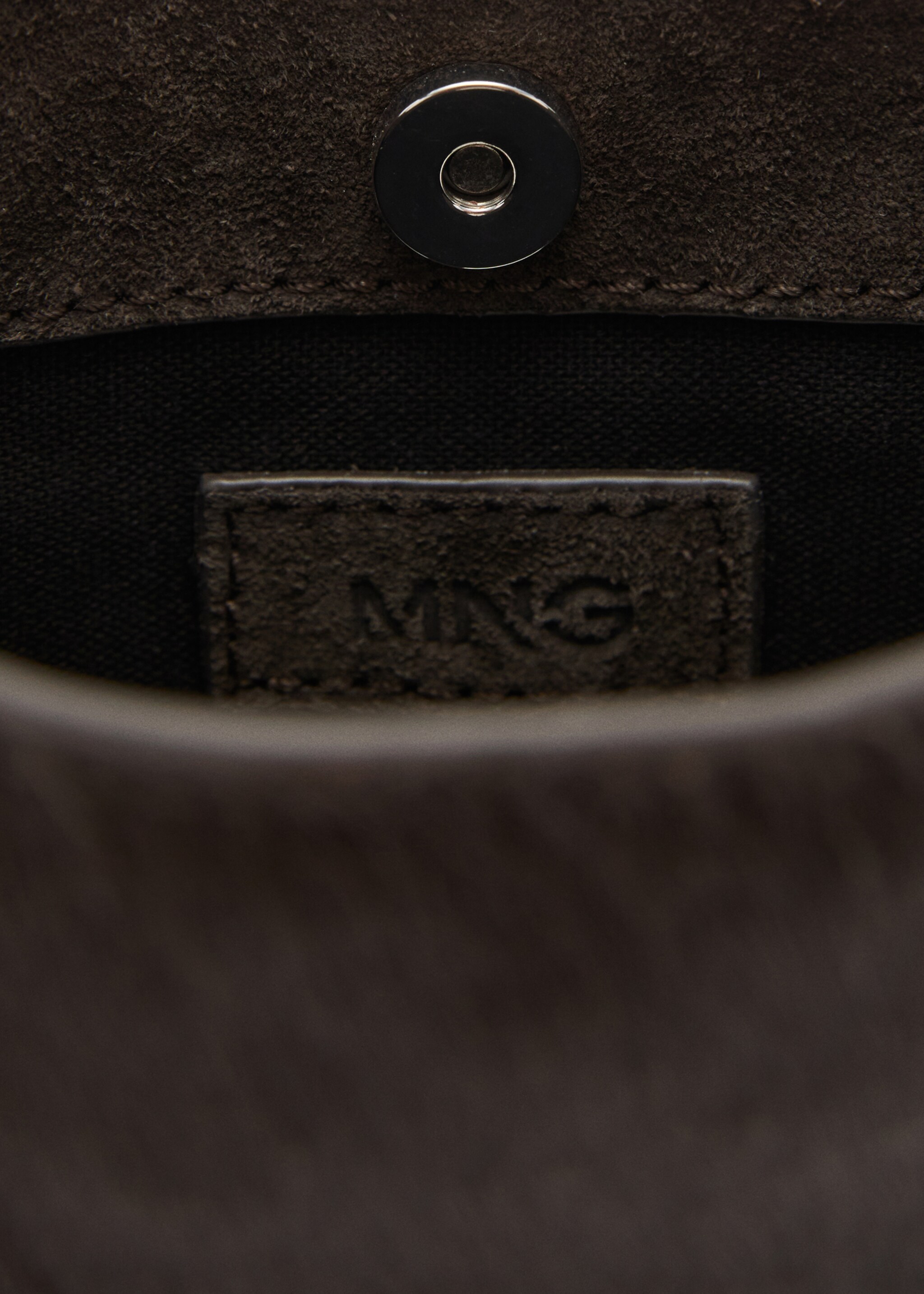 Cow leather shoulder bag - Details of the article 2, Chocolate. Ref: 87010288-00.