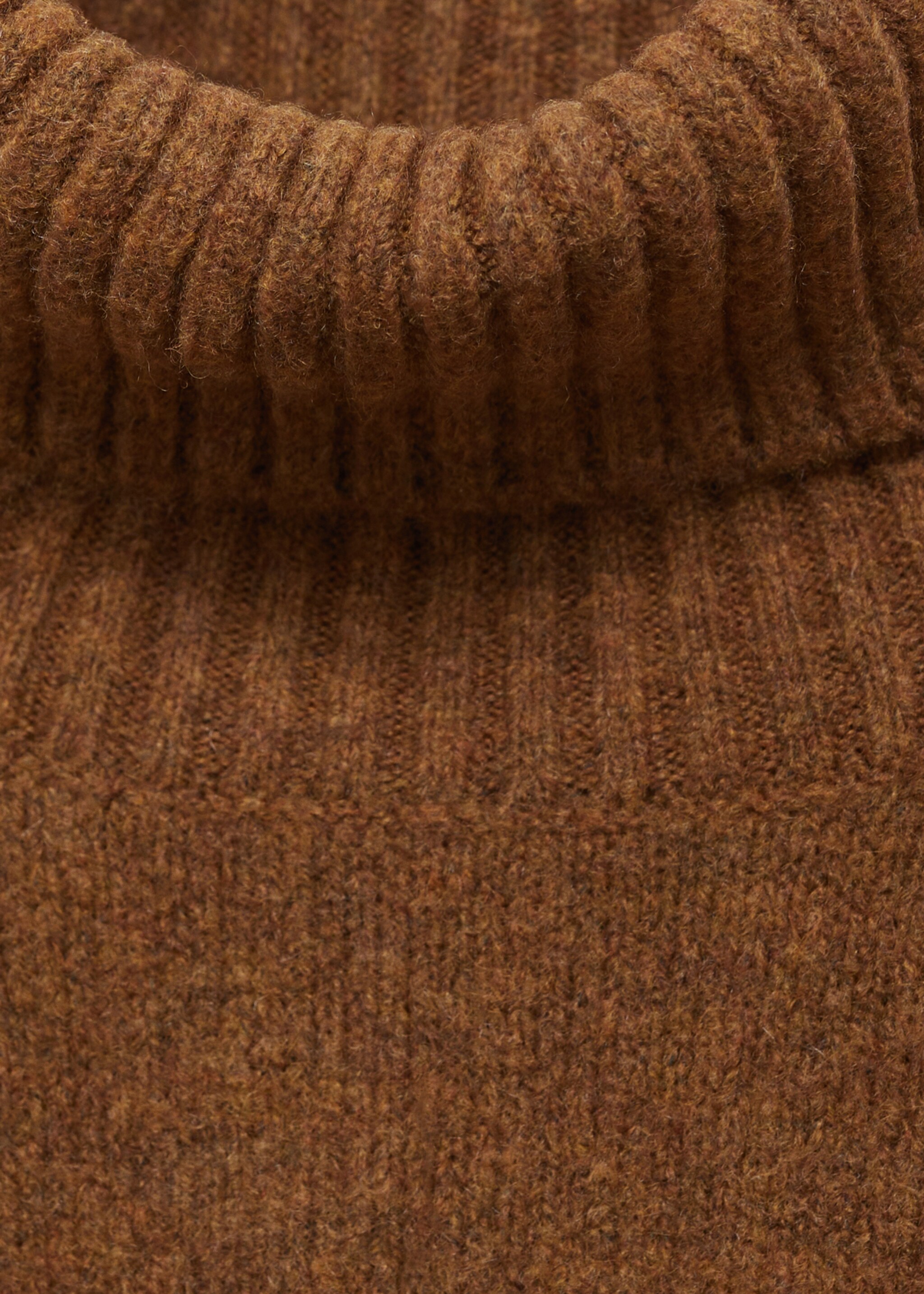 Sköldpaddsnacke tröja - Detaljer om artikeln 8, Choklad. Ref: 87010290-00.