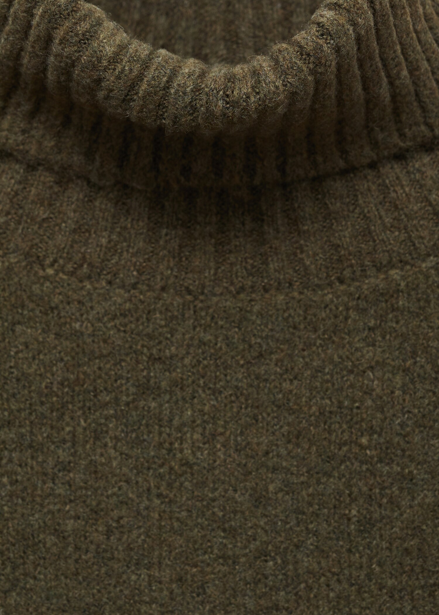 Turtle neck sweater - Details of the article 8