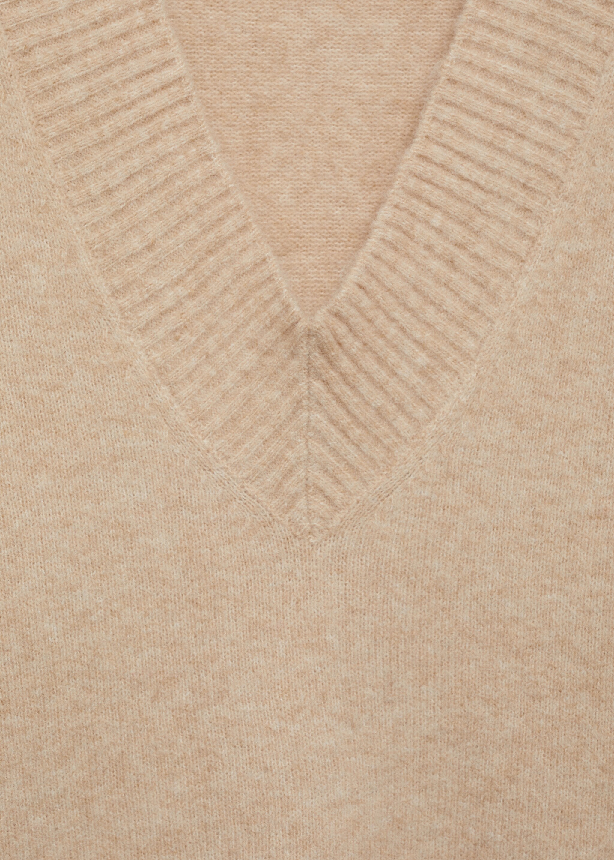 Oversized V-neck sweater - Details of the article 8, Beige. Ref: 87010292-00.