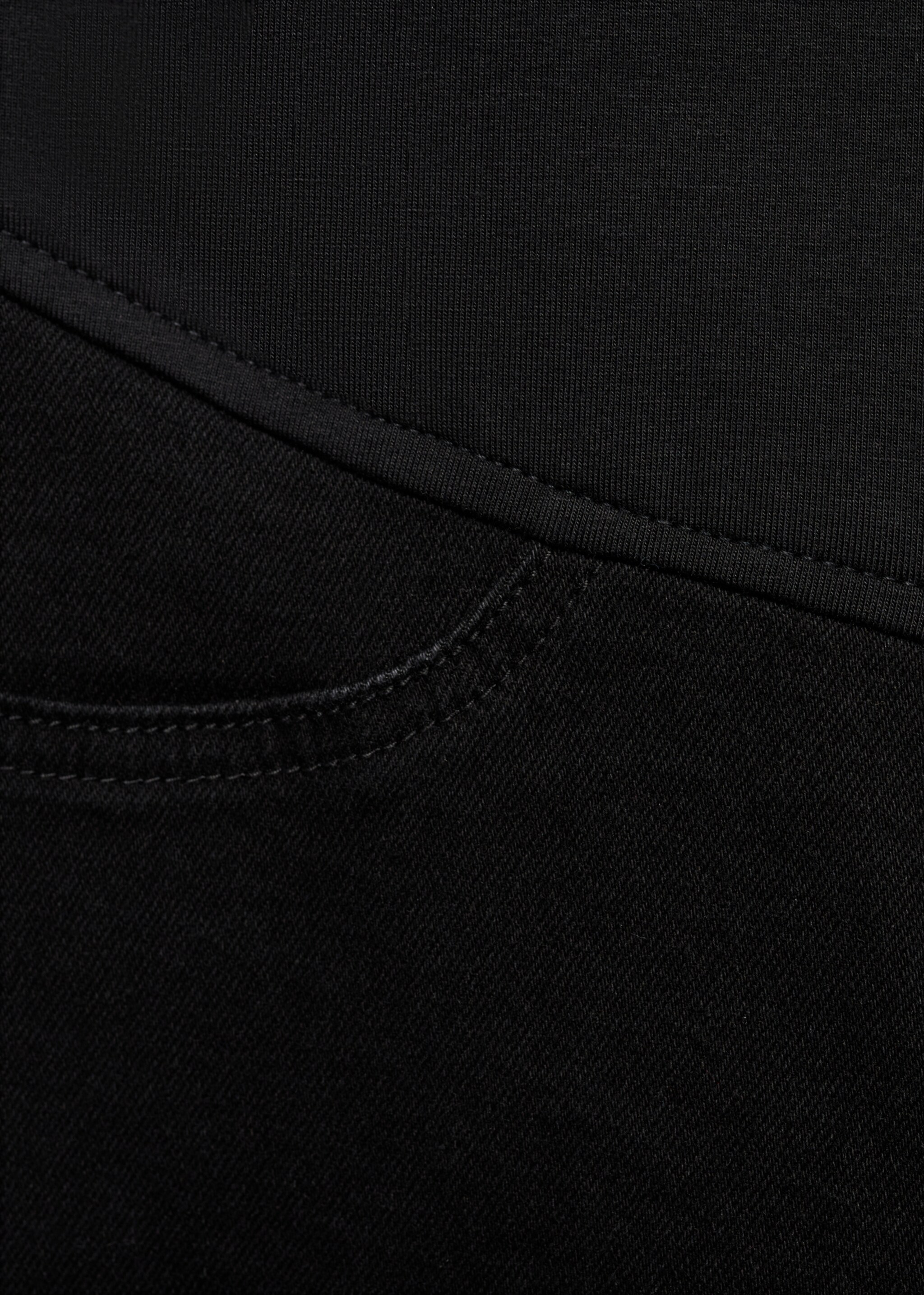 Flare-Umstandsjeans - Detail des Artikels 8, Black denim. Ref: 87010296-00.