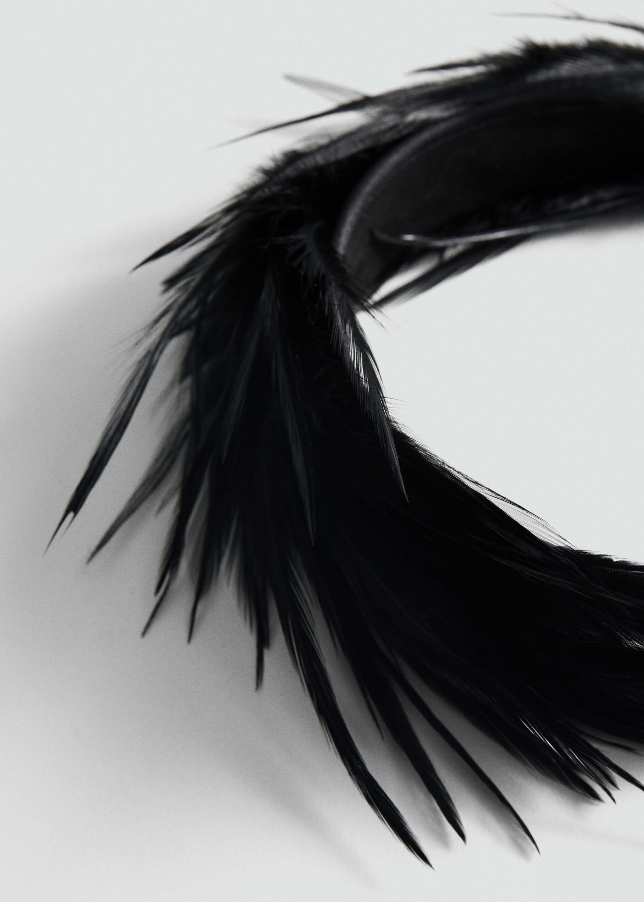 Feather hairband - Medium plane, Black. Ref: 87010299-00.