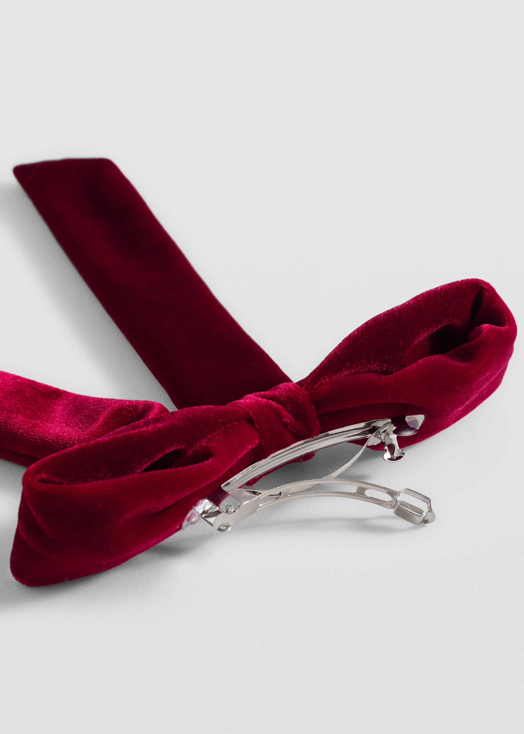 Velvet bow hairclip - Medium plane, Red. Ref: 87010304-00.