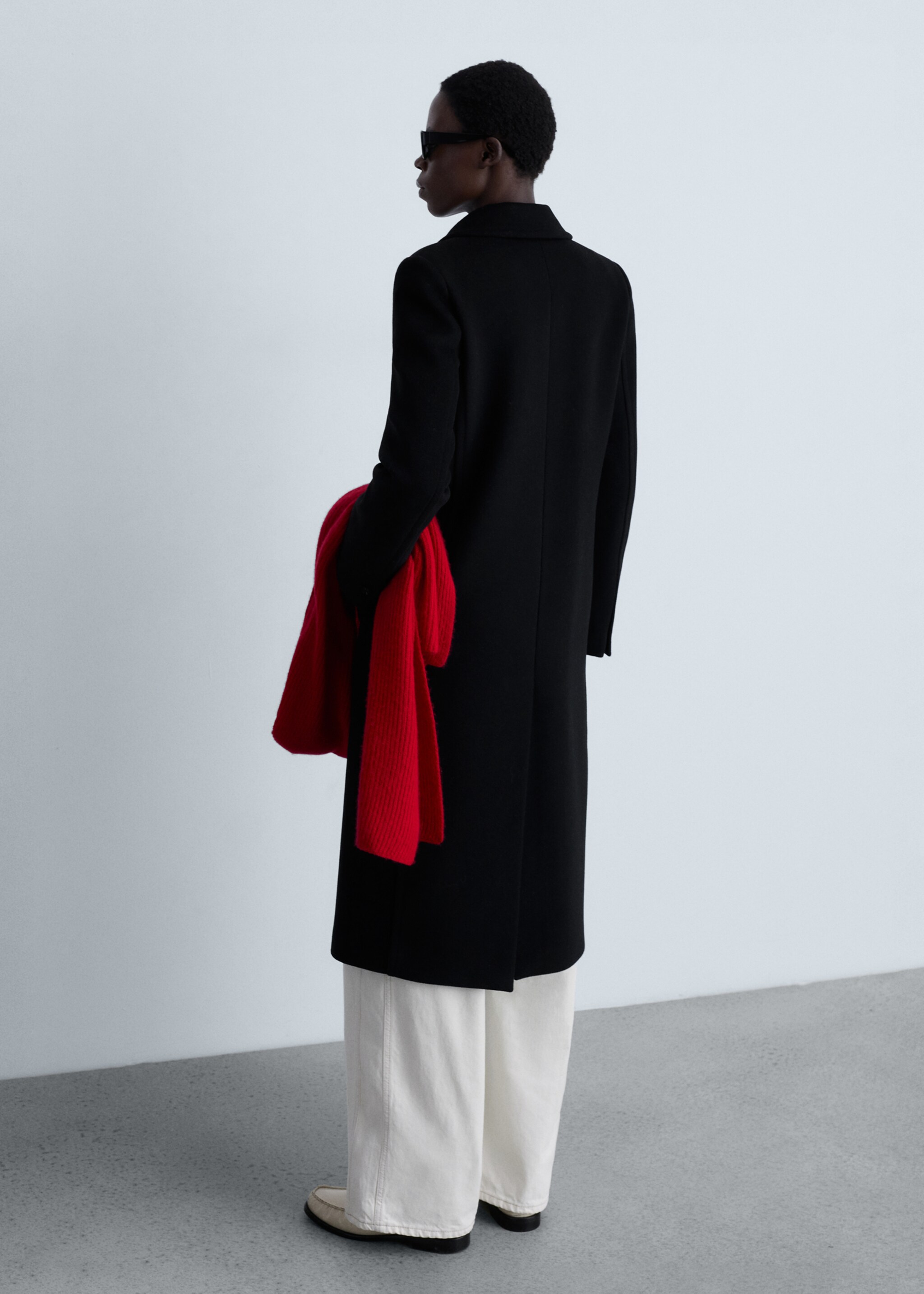 Wool coat with lapels - Reverse of the article, Black. Ref: 87010345-00.