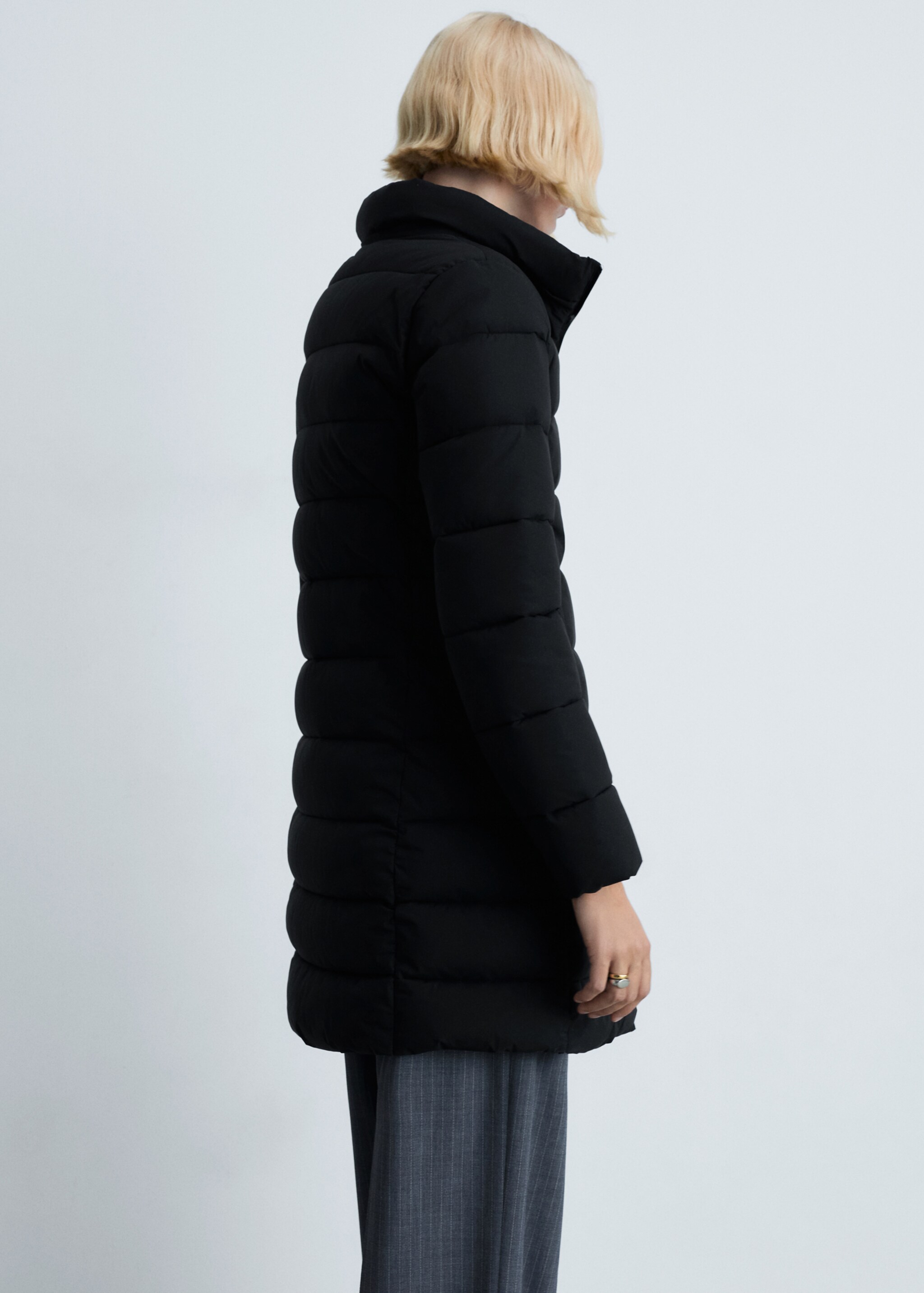 Wasserabweisender Midi-Steppanorak - Rückseite des Artikels, Schwarz. Ref: 87010346-00.