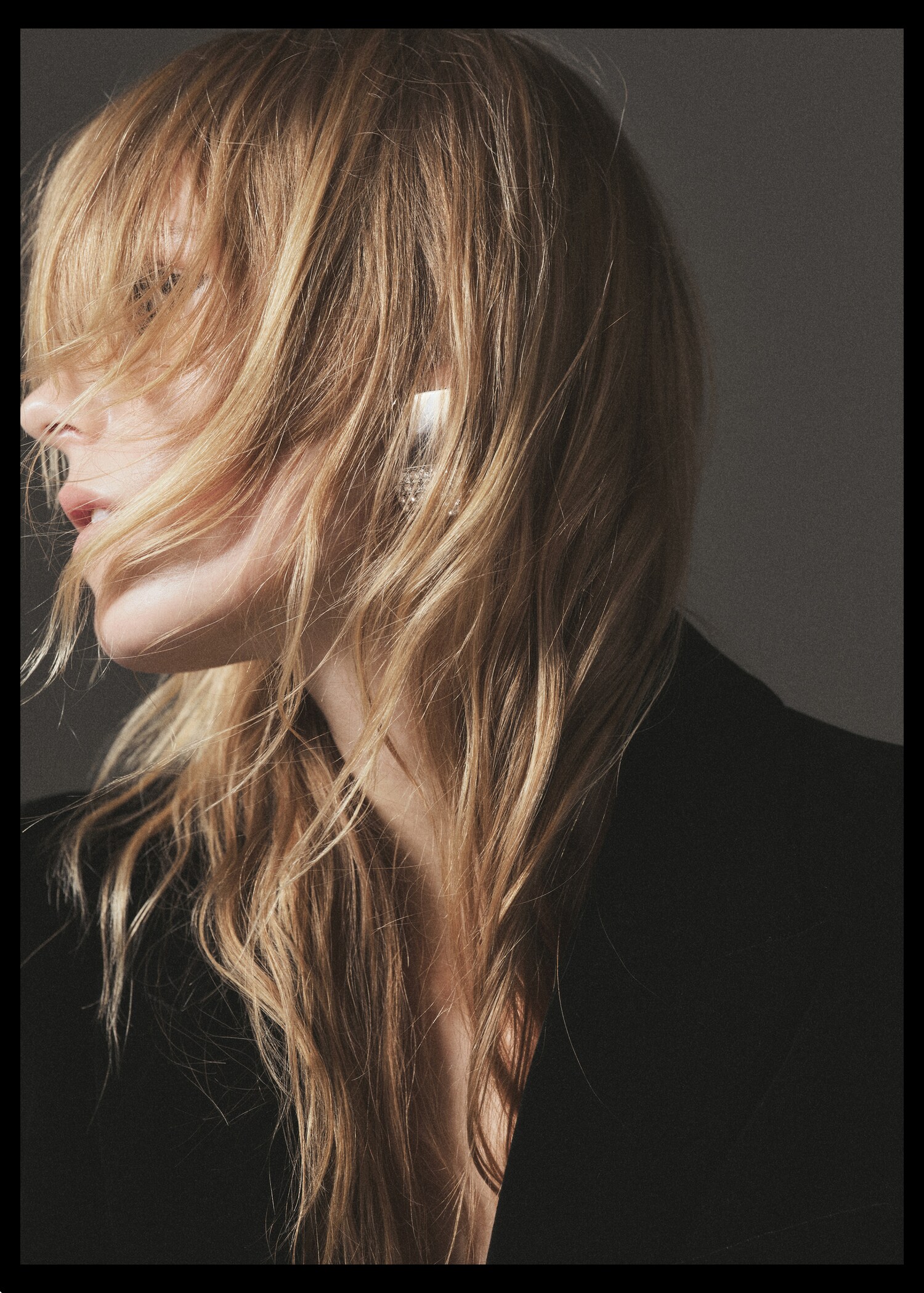 Ohrringe mit Strass und Kristallen - Detail des Artikels 9