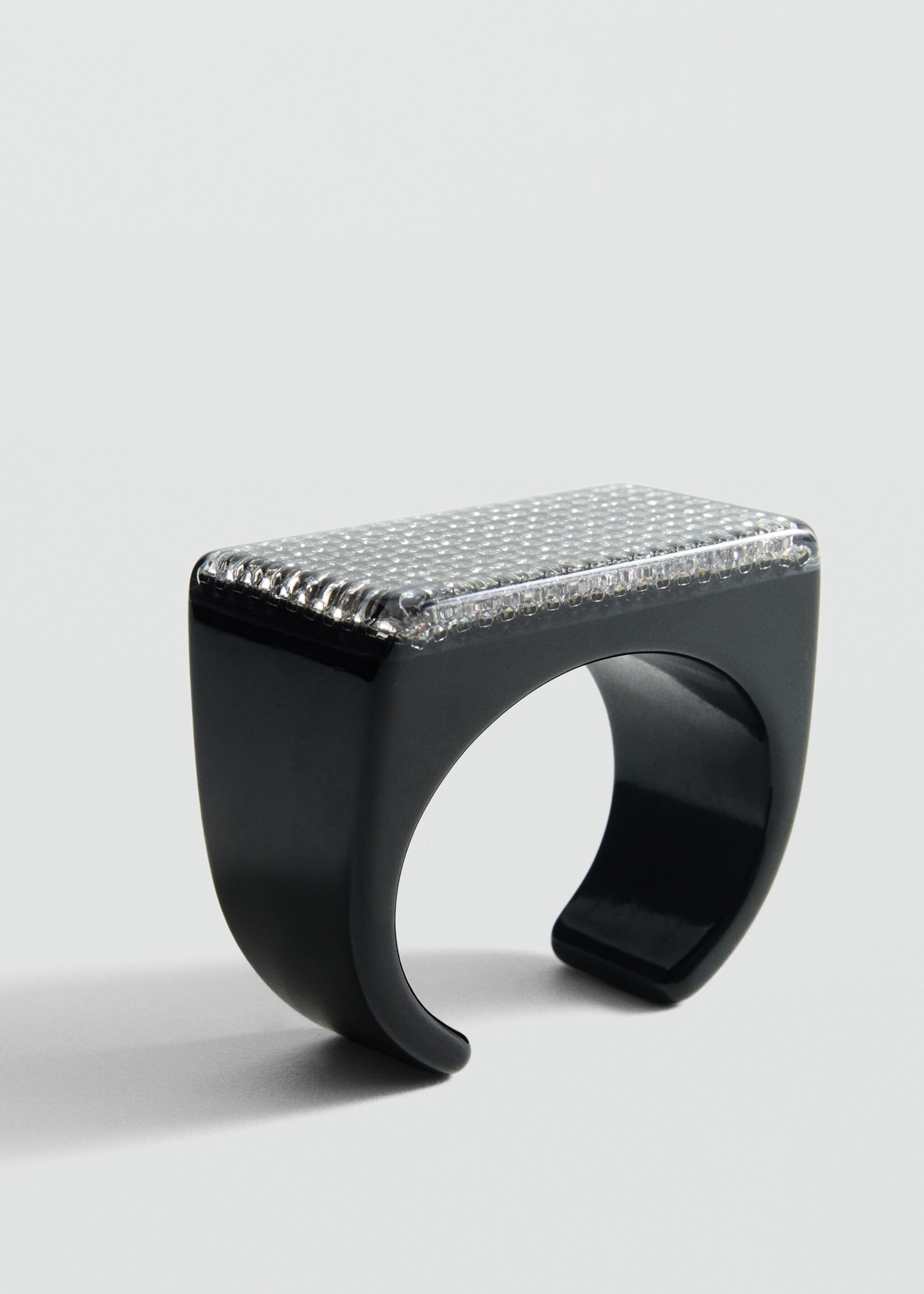 Bracelet rigide cristaux - Plan moyen, Noir. Ref: 87010373-00.