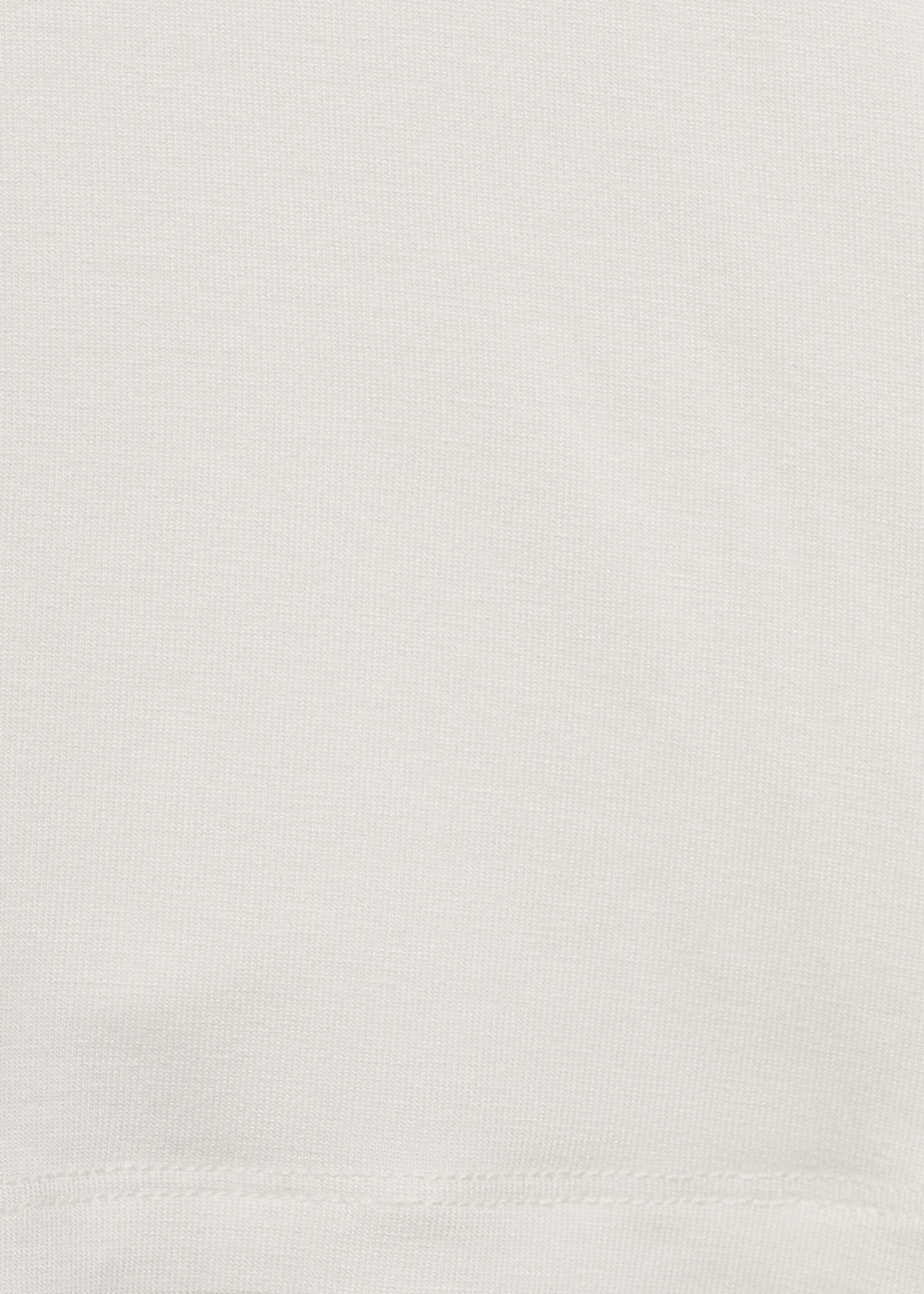 Fitted turtleneck t-shirt - Details of the article 8, White. Ref: 87010431-00.