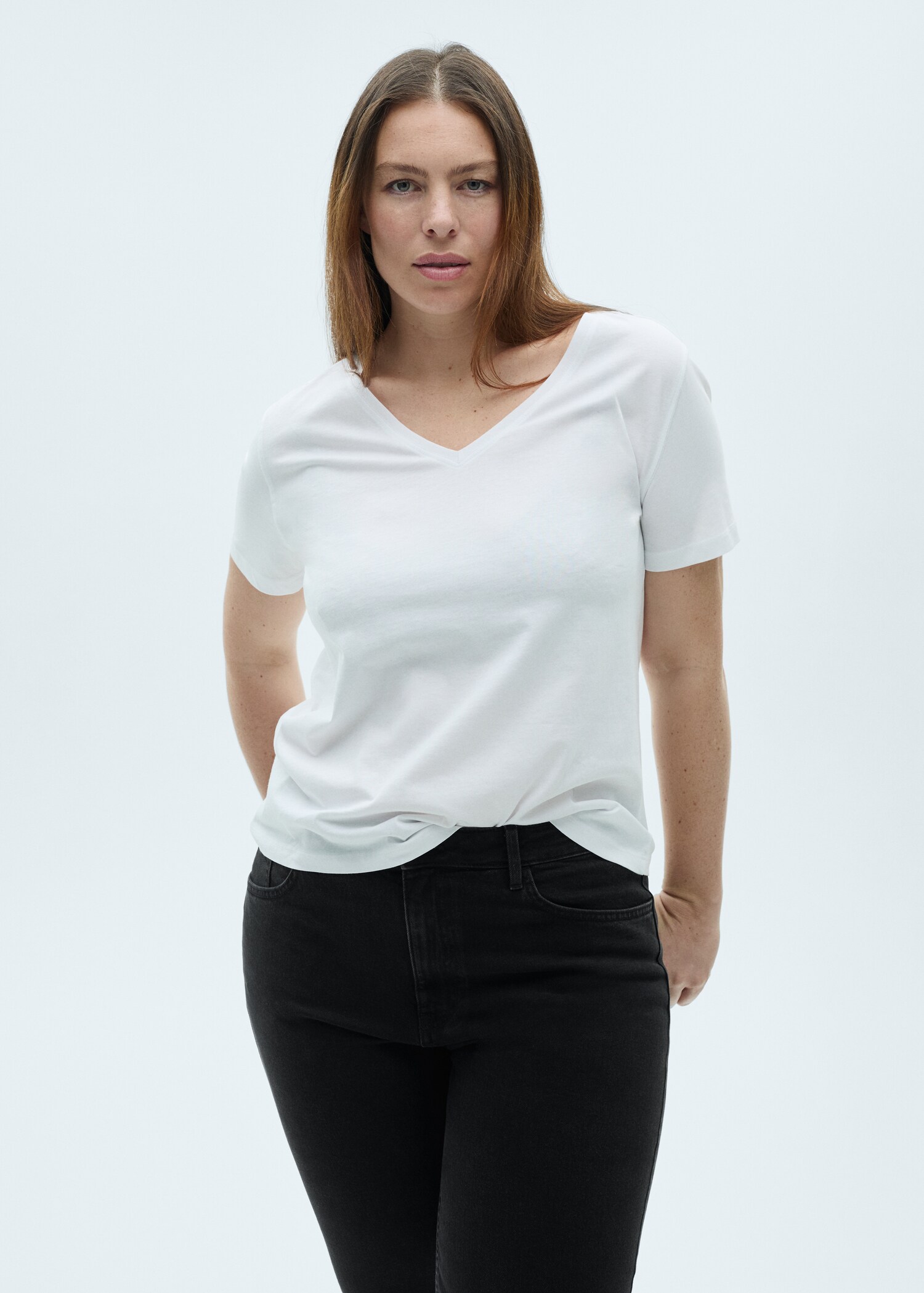 V-neck cotton T-shirt - Details of the article 5