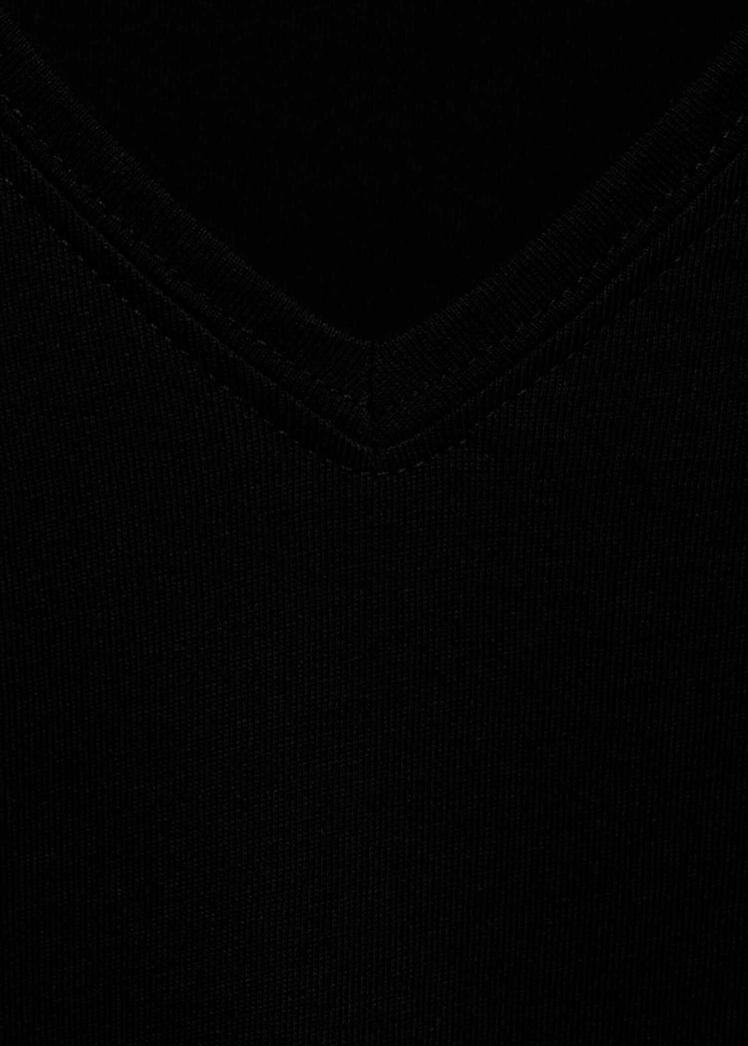 V-neck cotton T-shirt - Details of the article 8