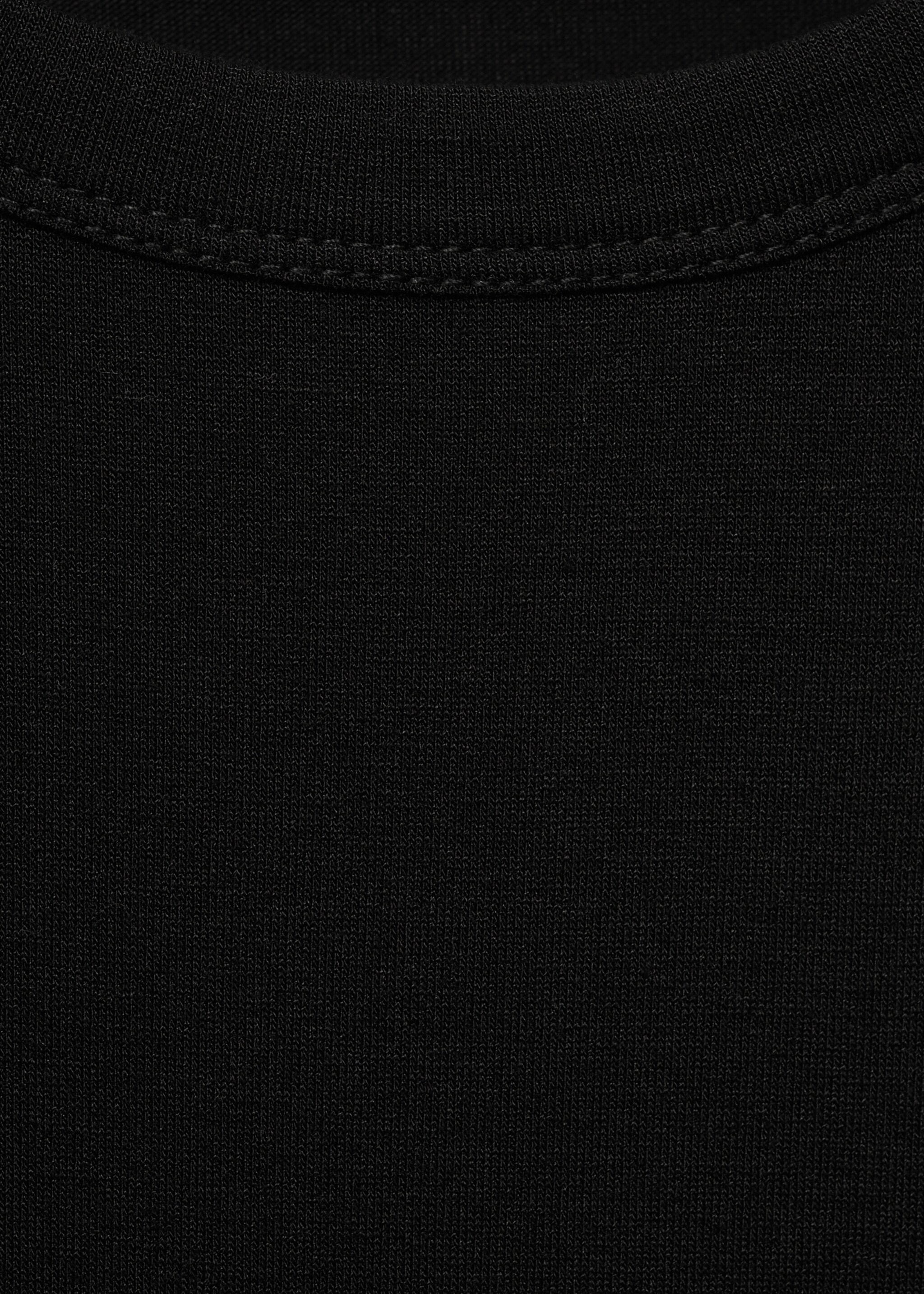 T-shirt ajusté manches longues - Détail de l'article 0, Noir. Ref: 87010438-00.