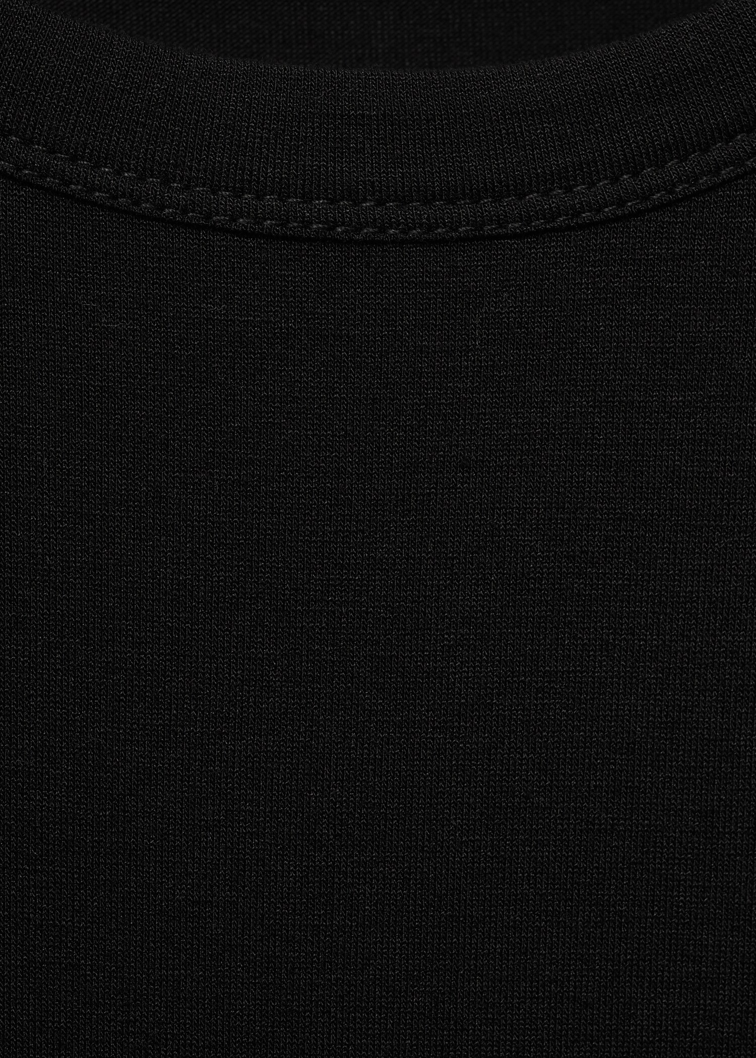 Long-sleeved fitted t-shirt - Details of the article 0