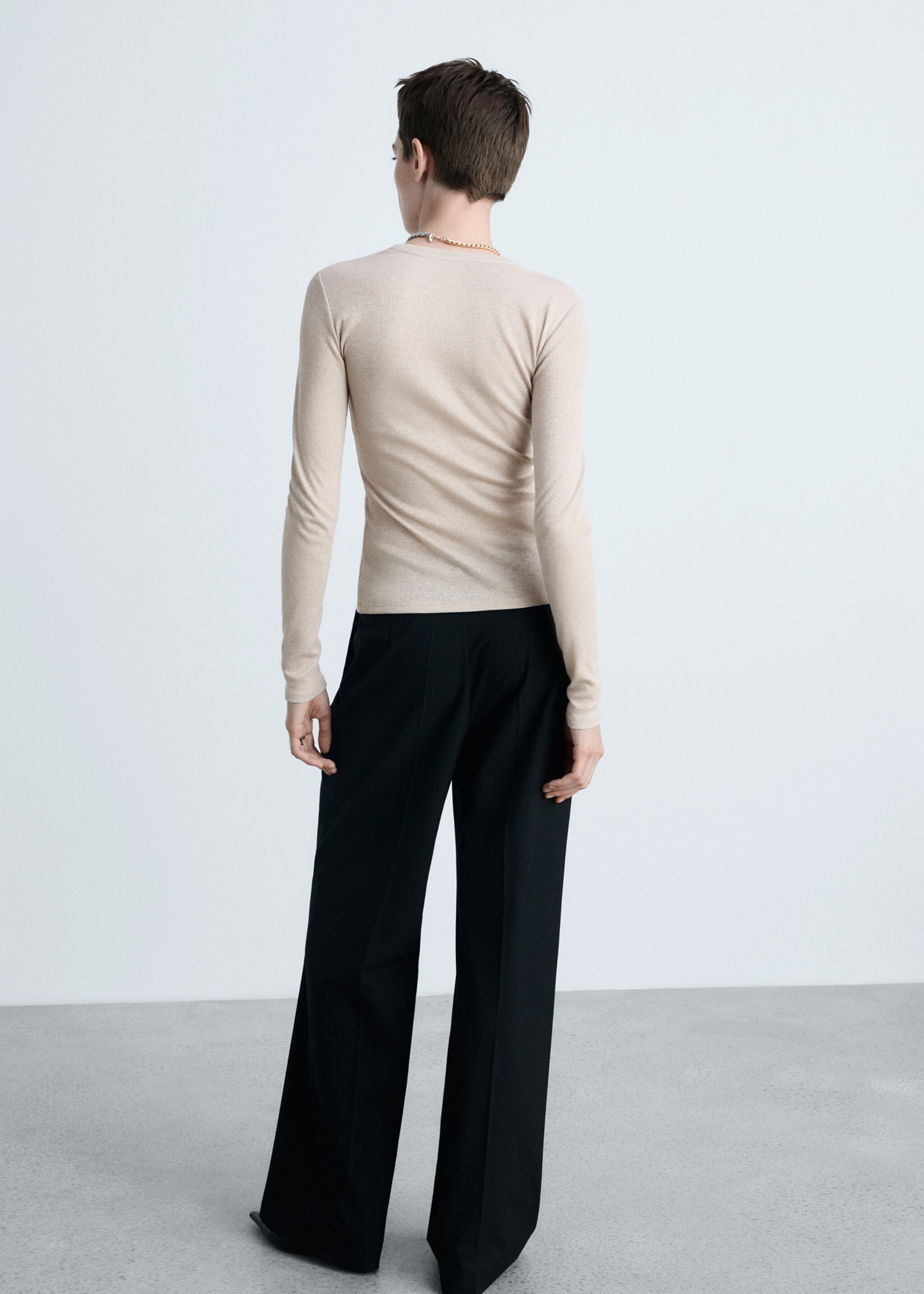 Lurex knitted t-shirt - Reverse of the article, Beige. Ref: 87010439-00.