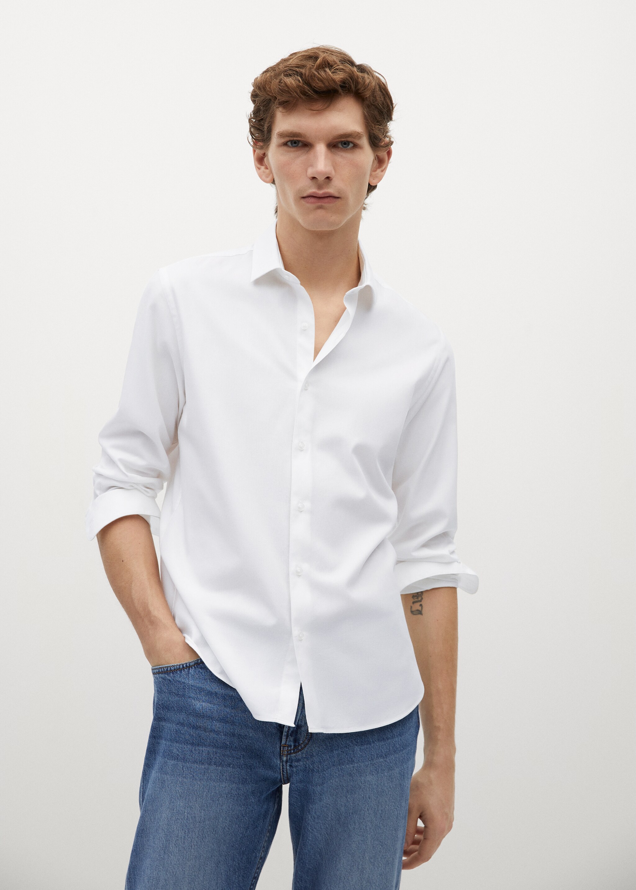 Bavlněná košile slim fit - Náhled ve středové rovině