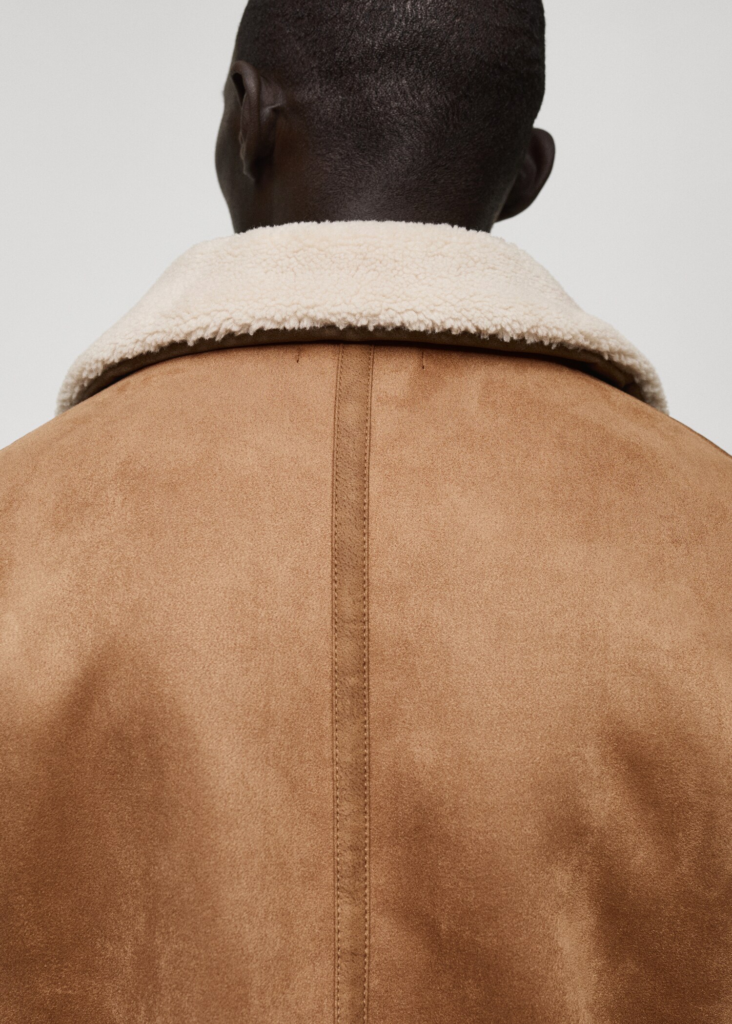 Double face jacket with sheepskin details - Details of the article 6