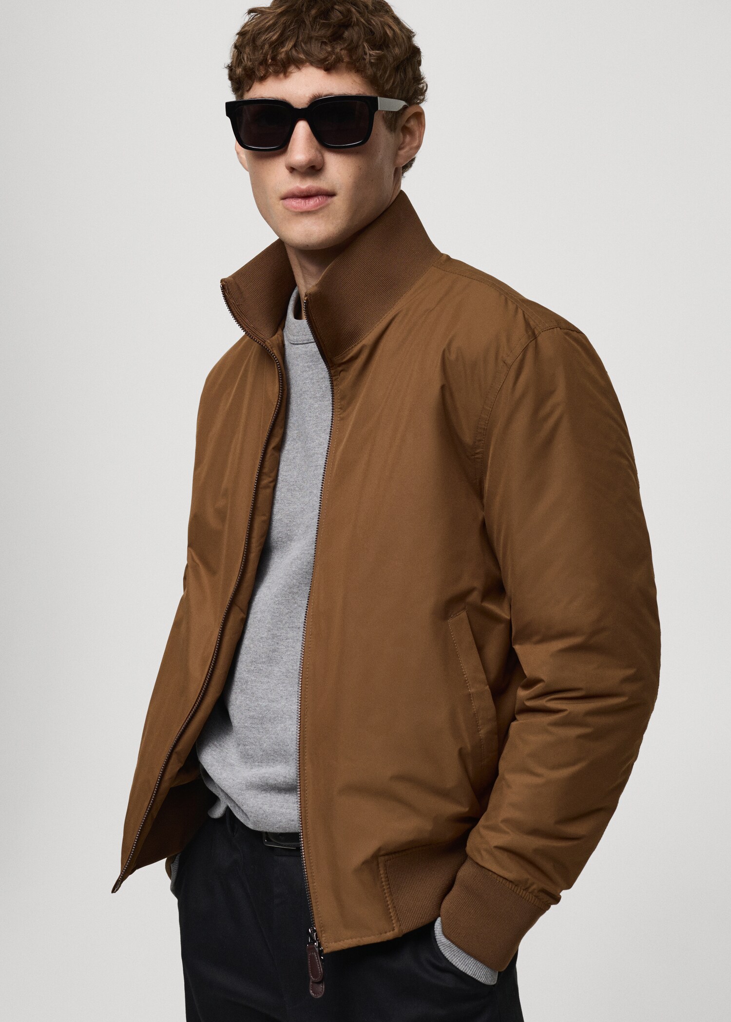 Water-repellent quilted bomber jacket - Details of the article 6