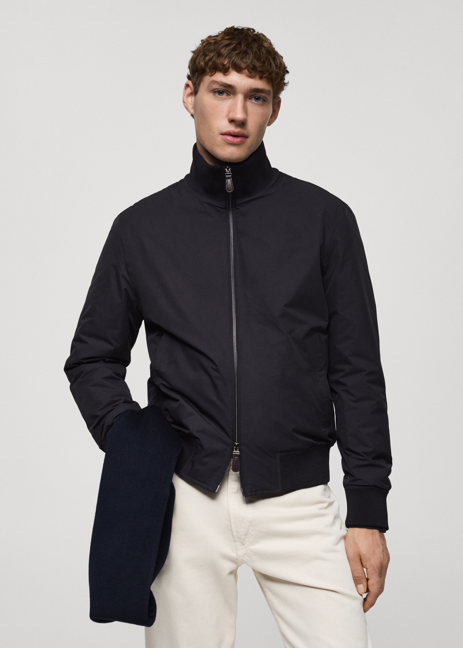 Water-repellent quilted bomber jacket - Medium plane