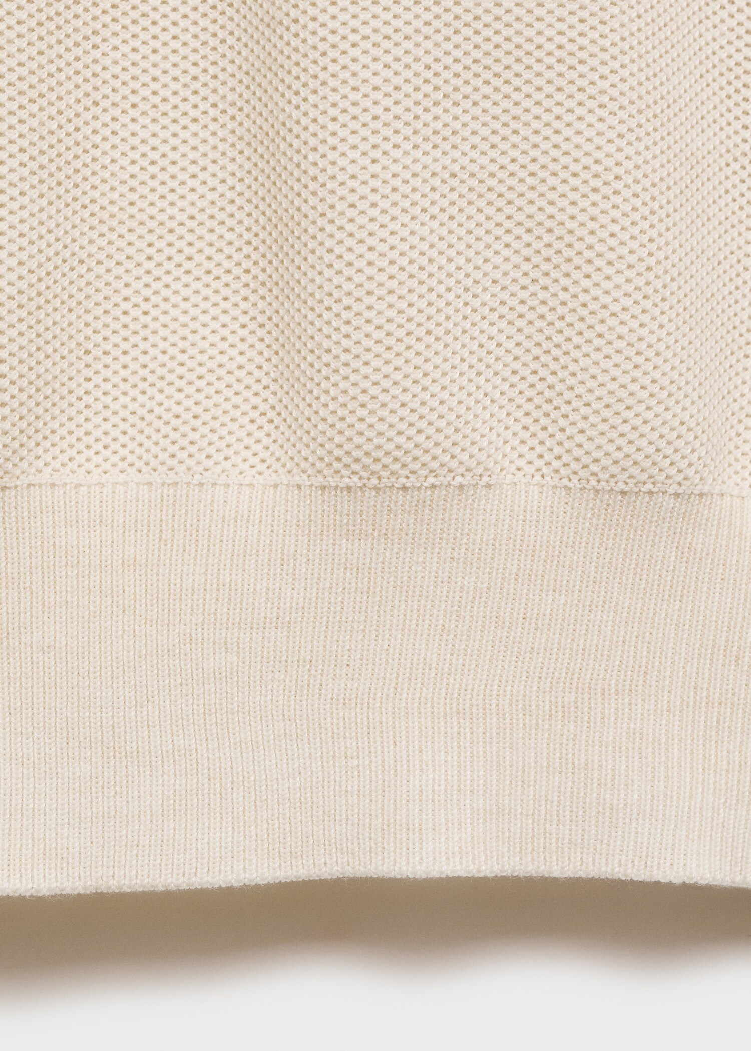 Baumwoll-Strickpullover mit Polokragen und Mikrostruktur - Detail des Artikels 0