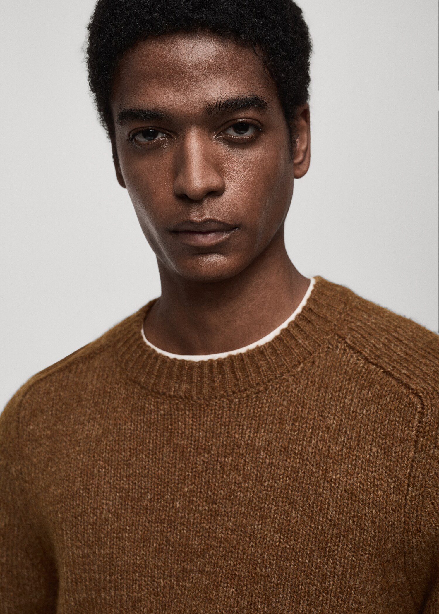 Stickad tröja i ull- och bomullsblandning - Detaljer om artikeln 1