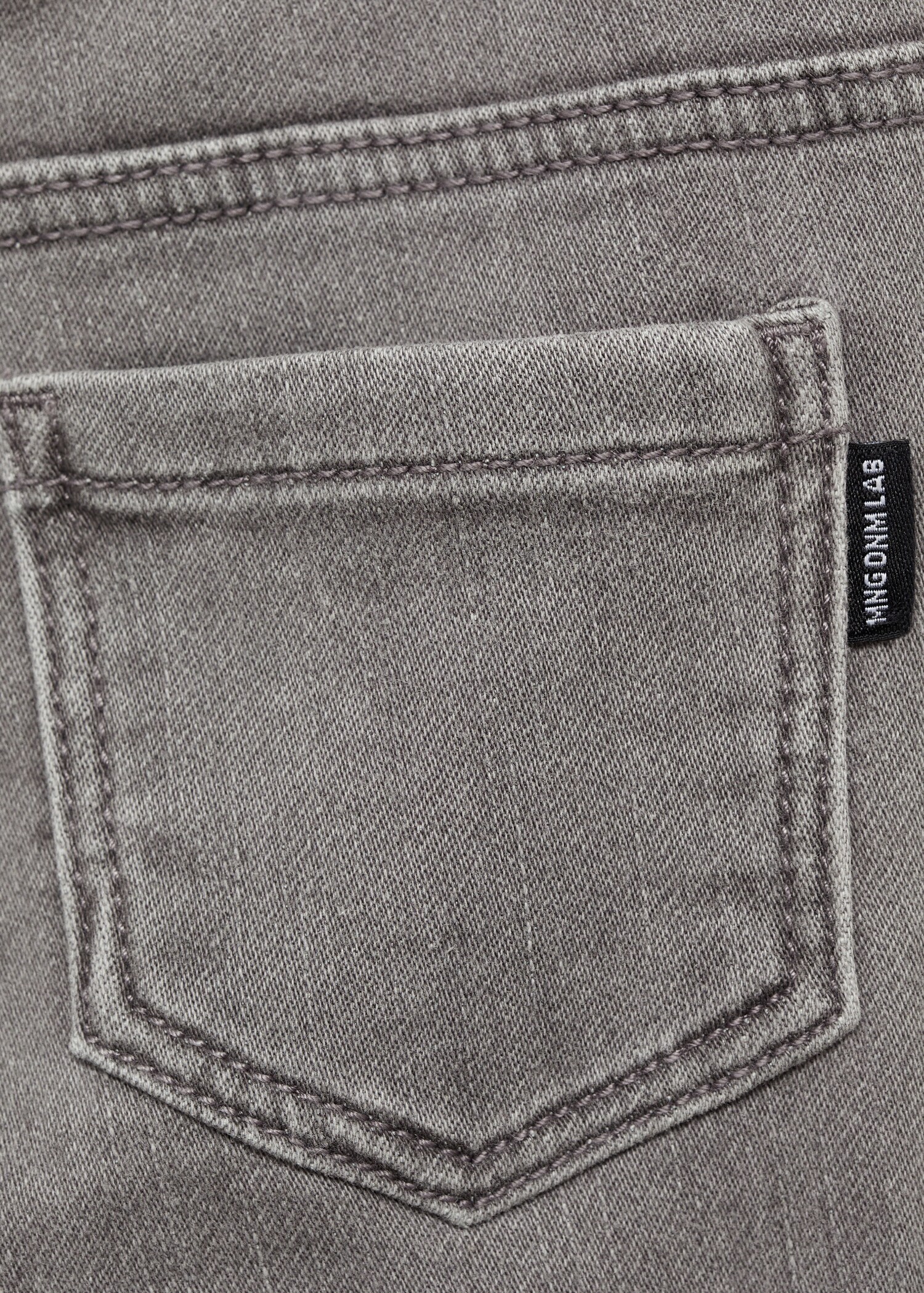 Jeans mit Stretchbund und Kordel - Detail des Artikels 0