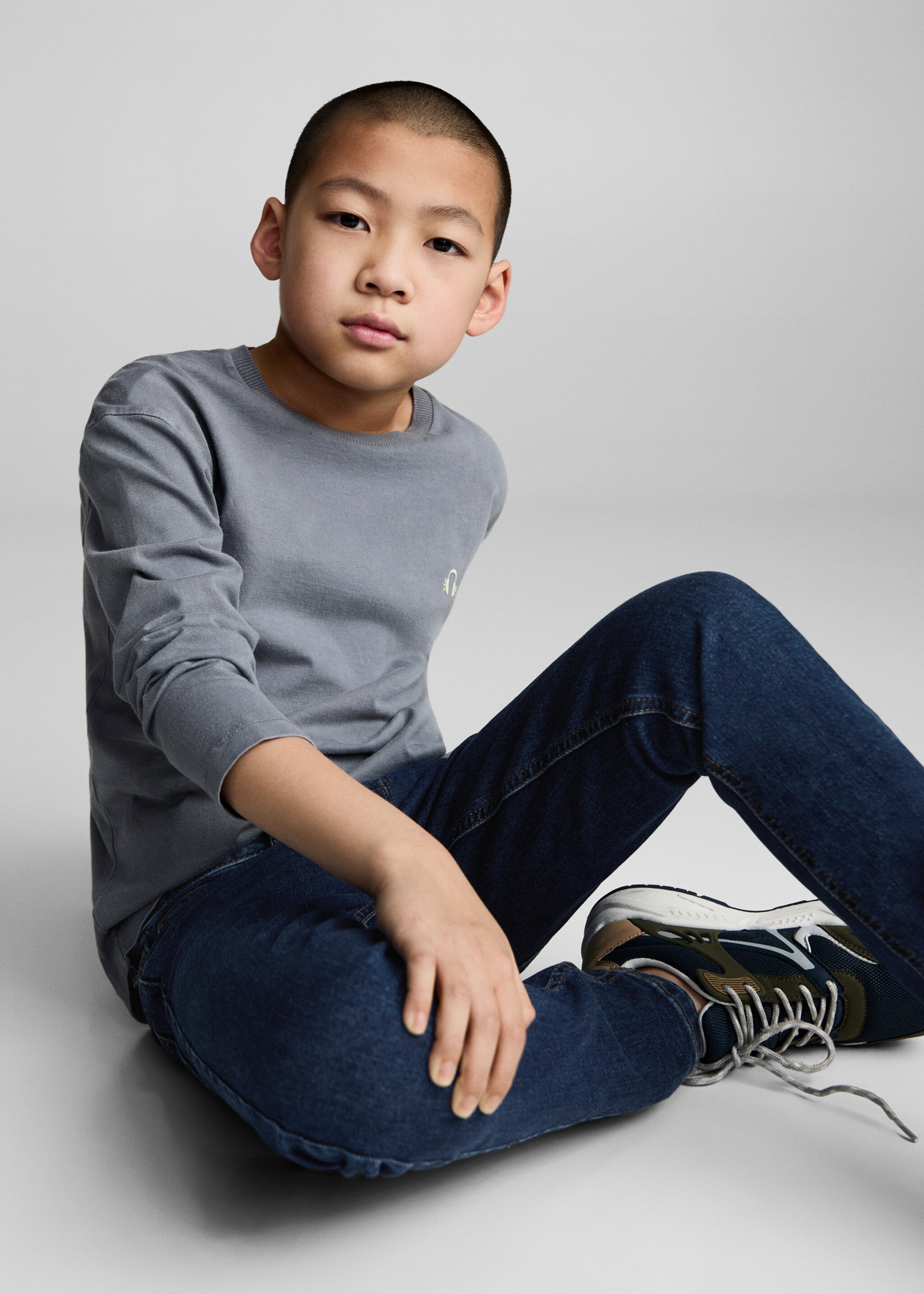 Farmer slim fit - A termék adatai 2, Sötétkék. Ref: 87010624-00.