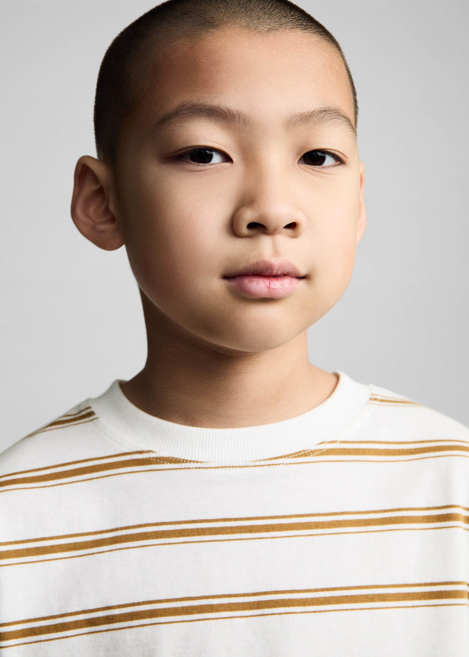 Striped oversized t-shirt - Details of the article 1