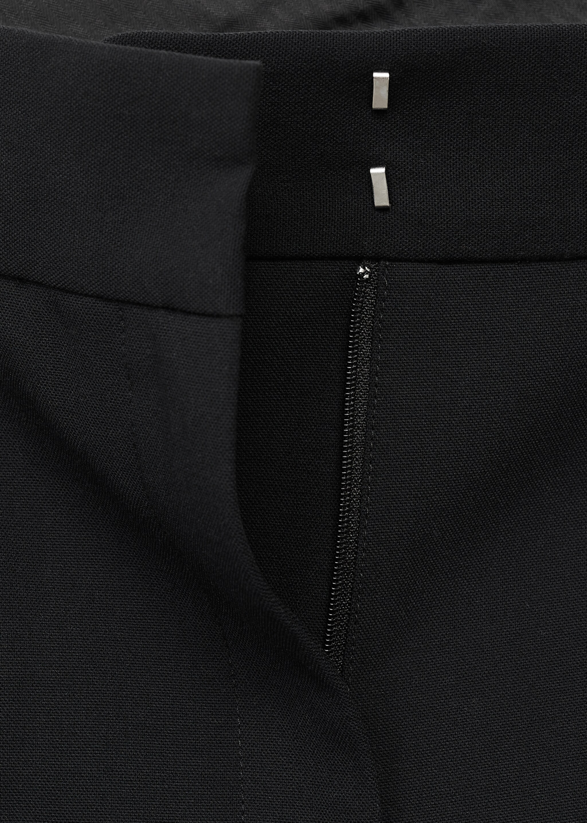Pantalon droit pinces - Détail de l'article 0, Noir. Ref: 87011513-00.
