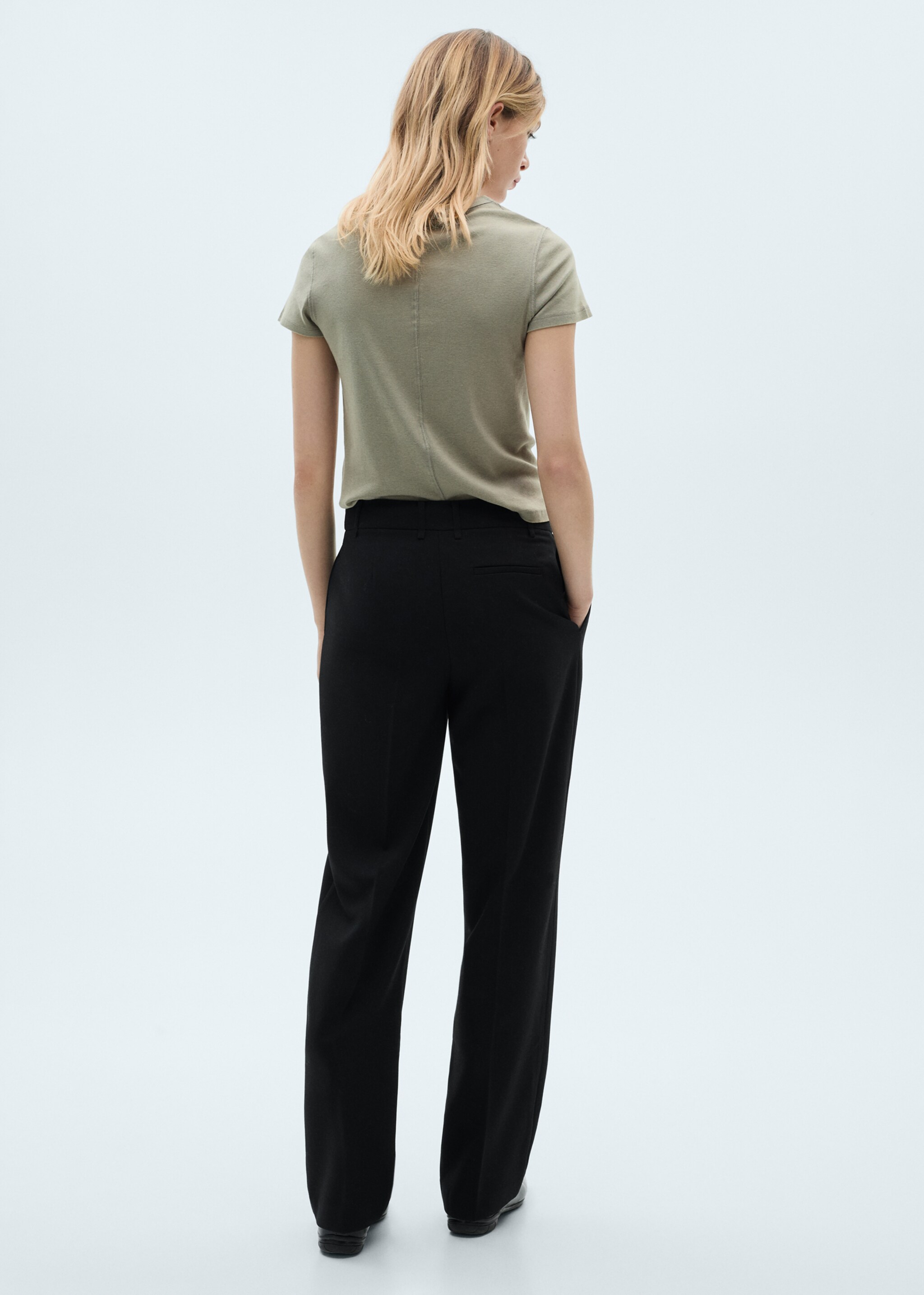 Pantalon droit pinces - Verso de l’article, Noir. Ref: 87011514-00.