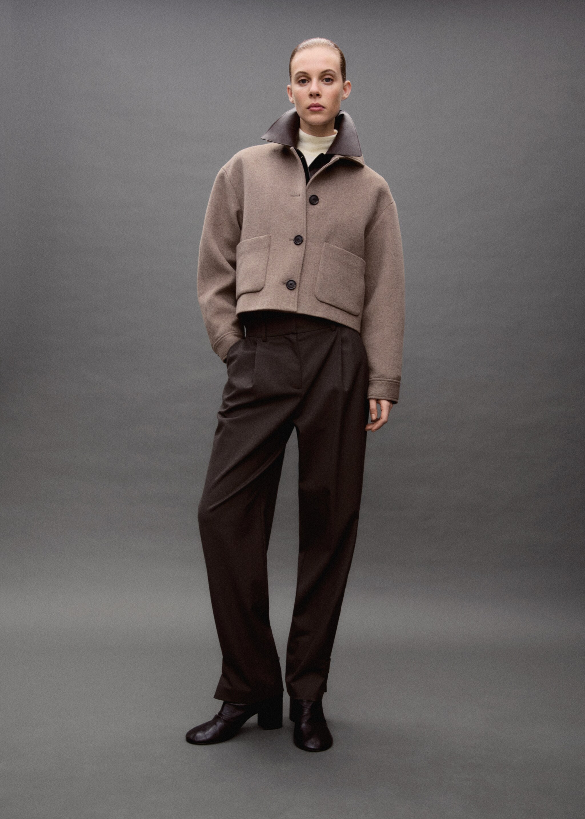 Buttoned-hem wide leg trousers - Details of the article 9, Brown. Ref: 87011515-00.