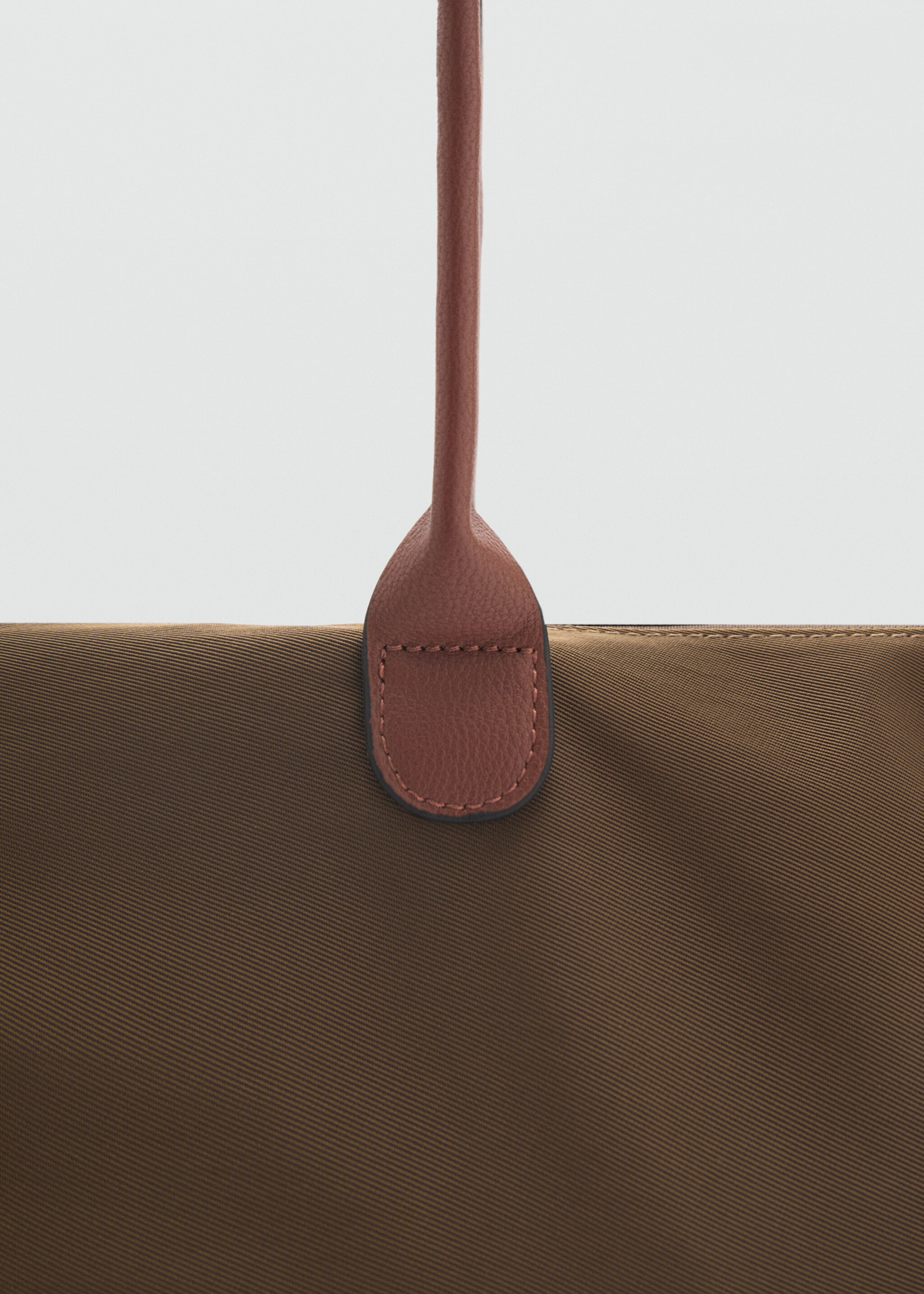 Shopper bag - Details of the article 1, Khaki. Ref: 87011526-00.