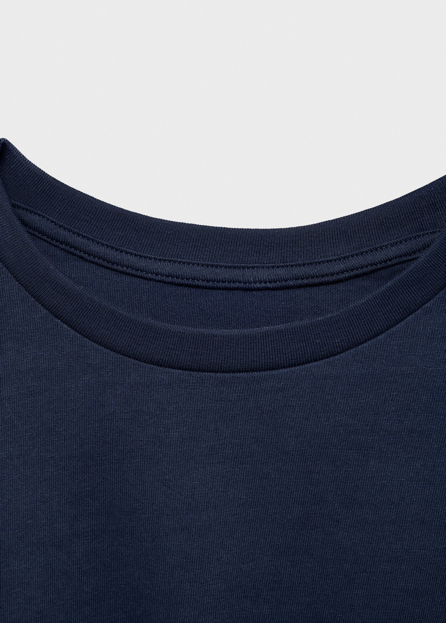 T-shirt with gathered waist - Details of the article 8