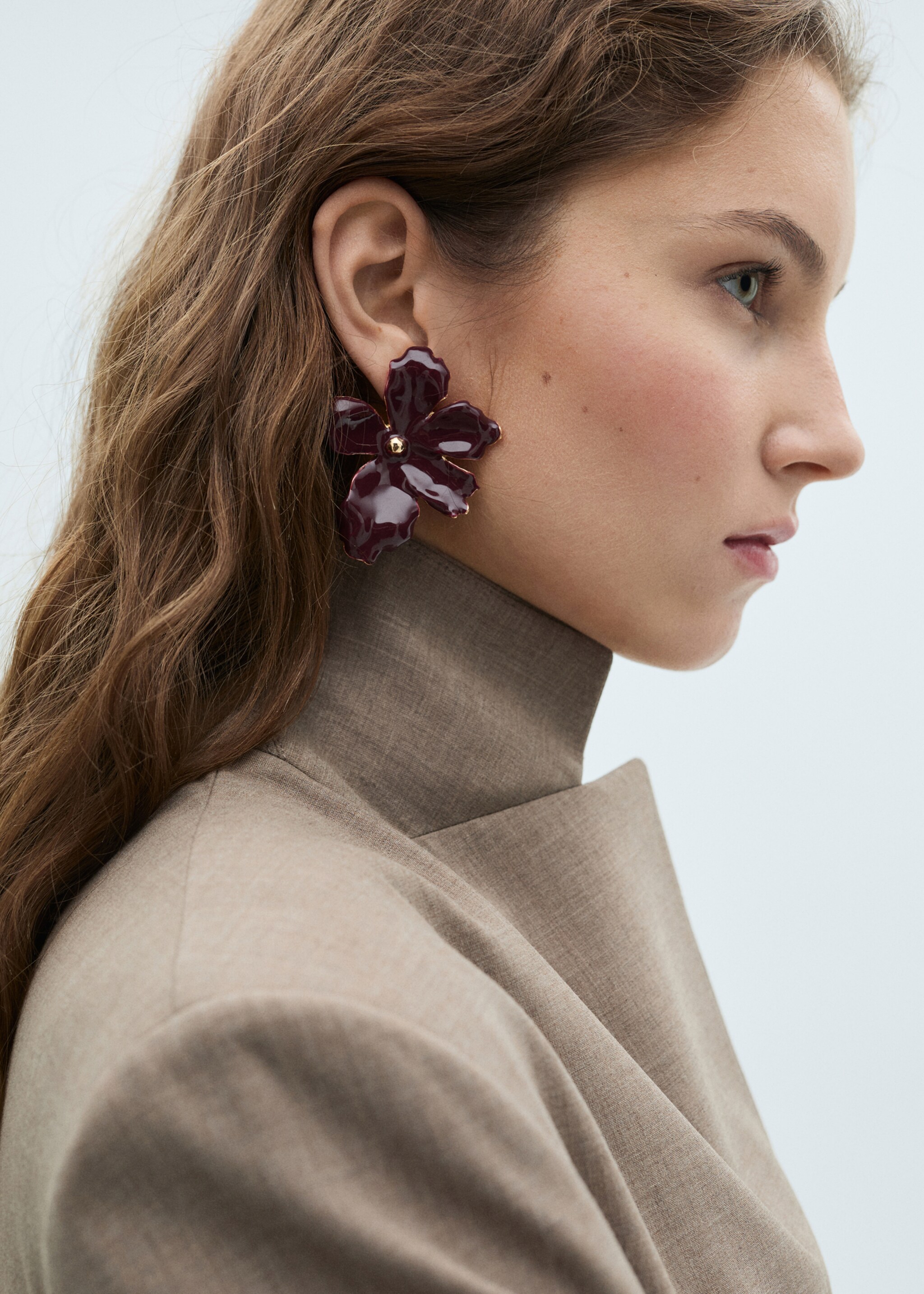 Floral earrings - Details of the article 9, Maroon. Ref: 87012544-00.