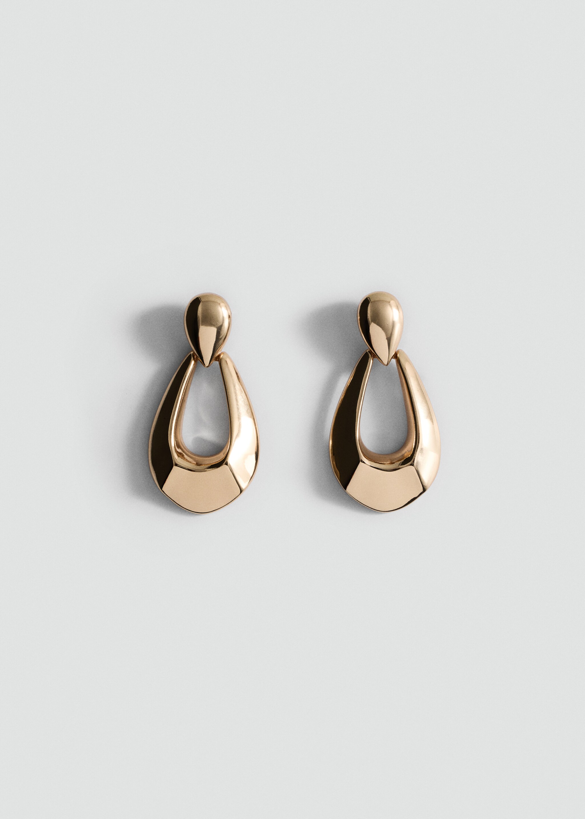 Oval hanging earrings - Article without model, Gold. Ref: 87012546-00.