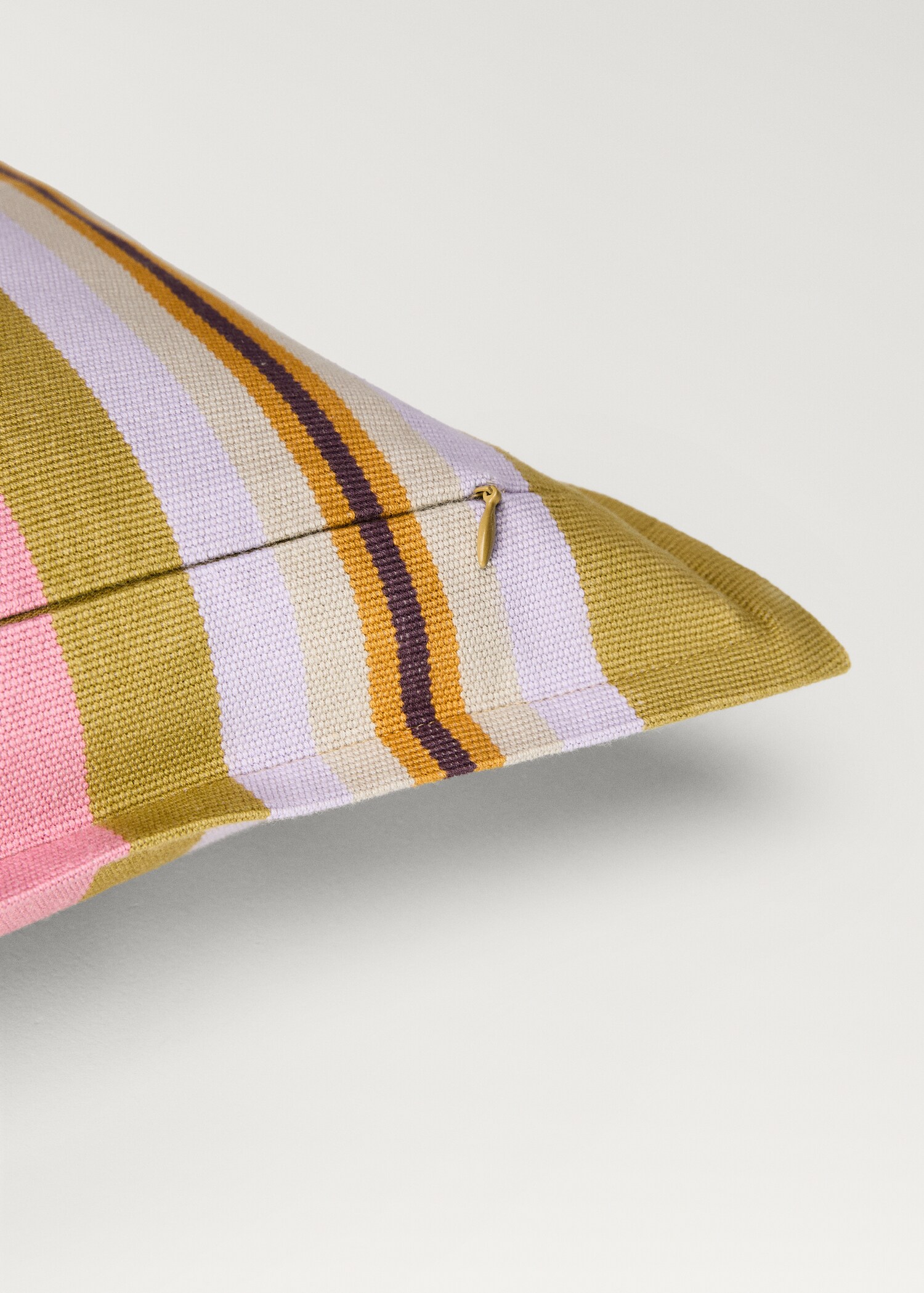 Cotton cushion cover with woven stripe, 50x50cm - Details of the article 2