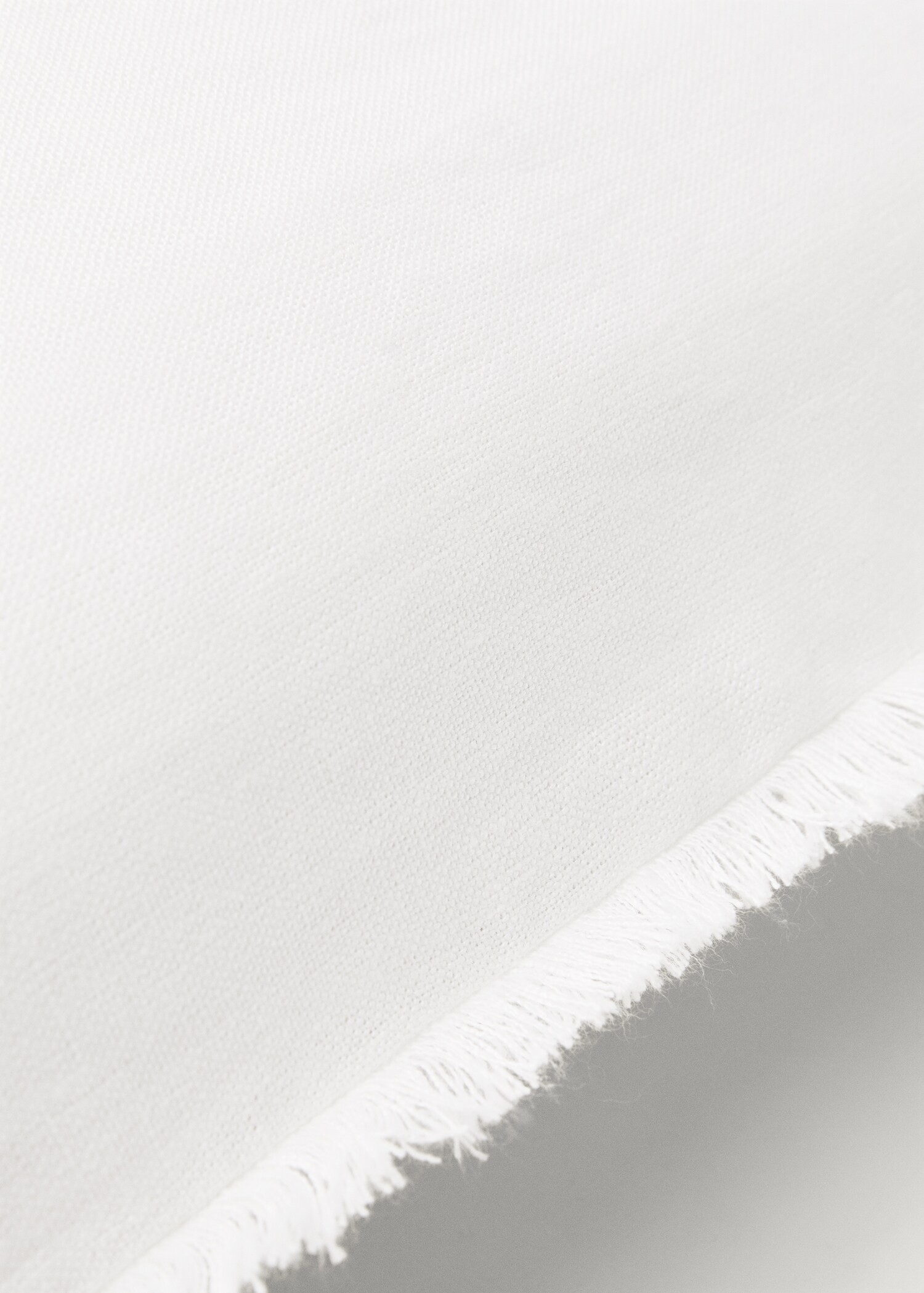 Linen cushion cover with fringes 50x50 cm - Details of the article 1