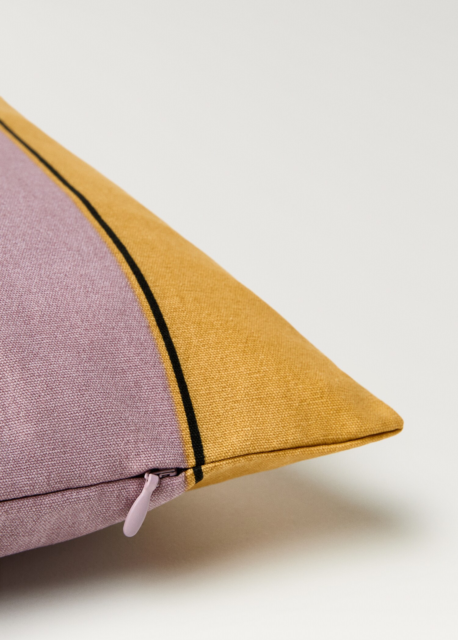 Waterproof striped cushion cover 30x50 cm - Details of the article 2