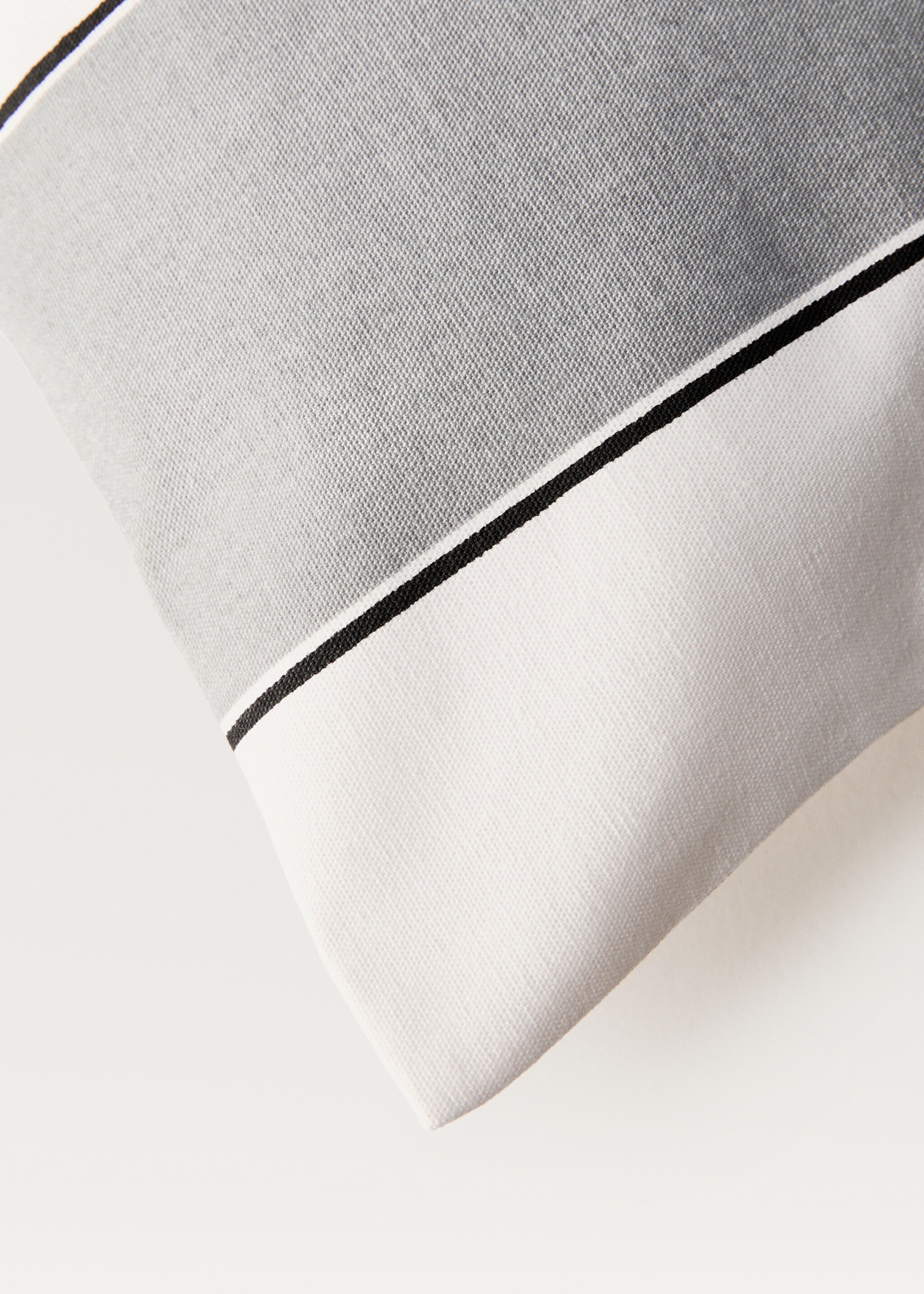 Waterproof striped cushion cover 30x50 cm - Details of the article 1, Light/Pastel Grey. Ref: 87012900-00.