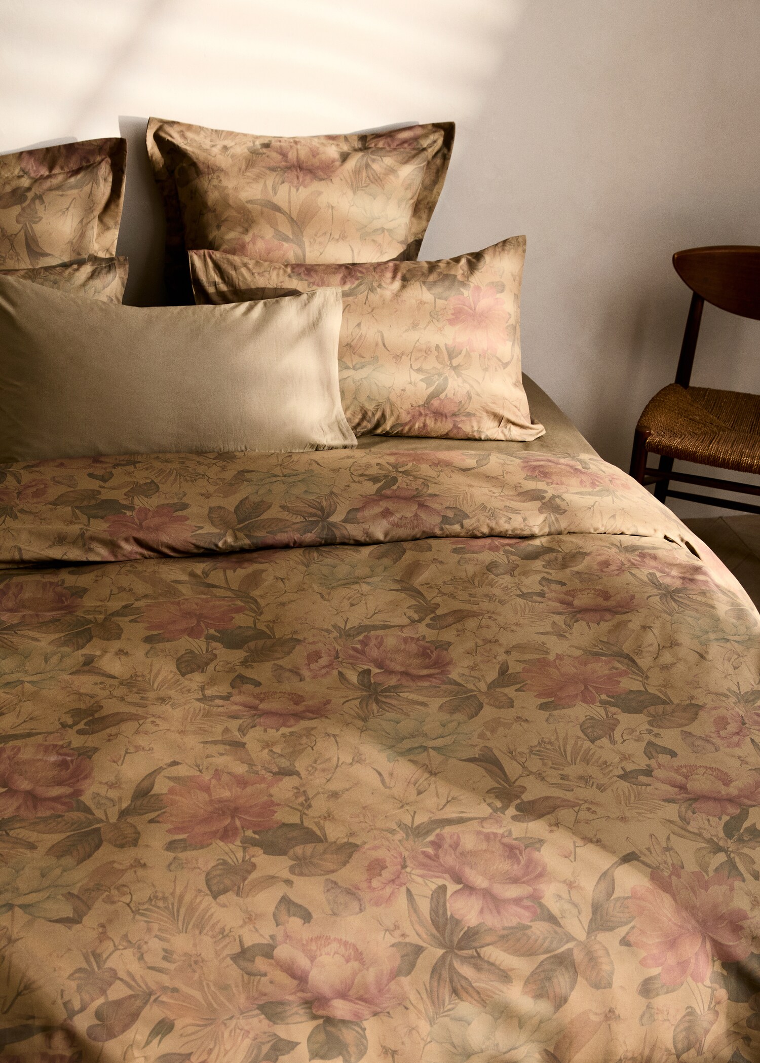 Percale cotton multi-coloured floral-print duvet cover Superking bed - Details of the article 7