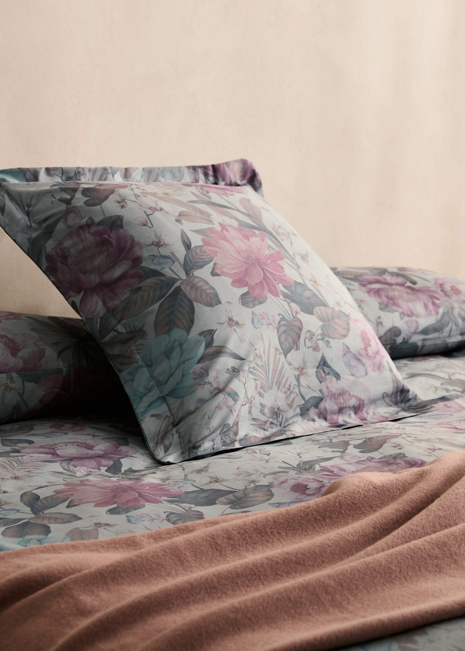 Percale cotton multi-coloured floral-print duvet cover Superking bed - Details of the article 7