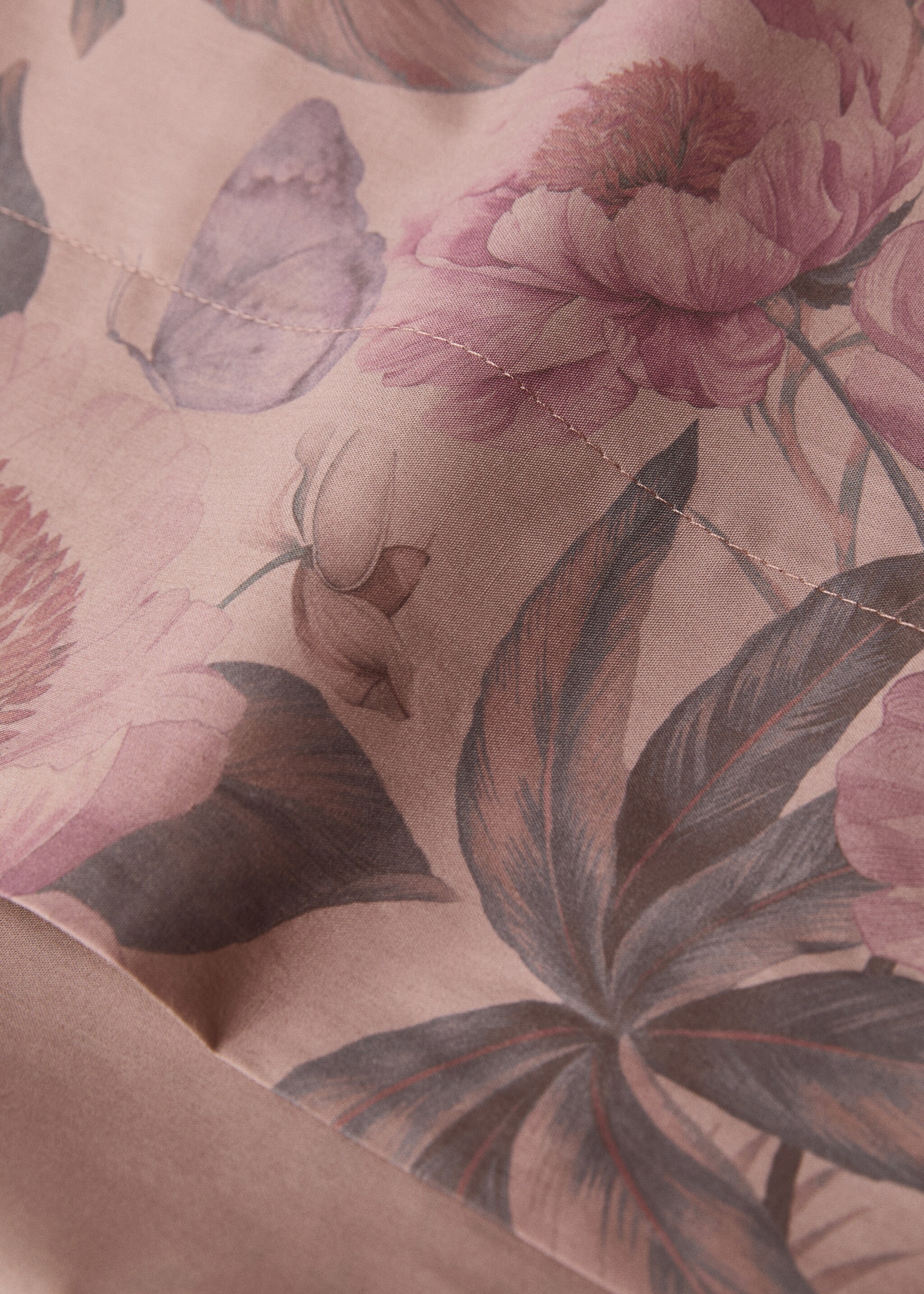 Cotton percale multi-coloured floral-print top sheet for 150/160cm bed - Details of the article 1, Pink. Ref: 87012930-00.