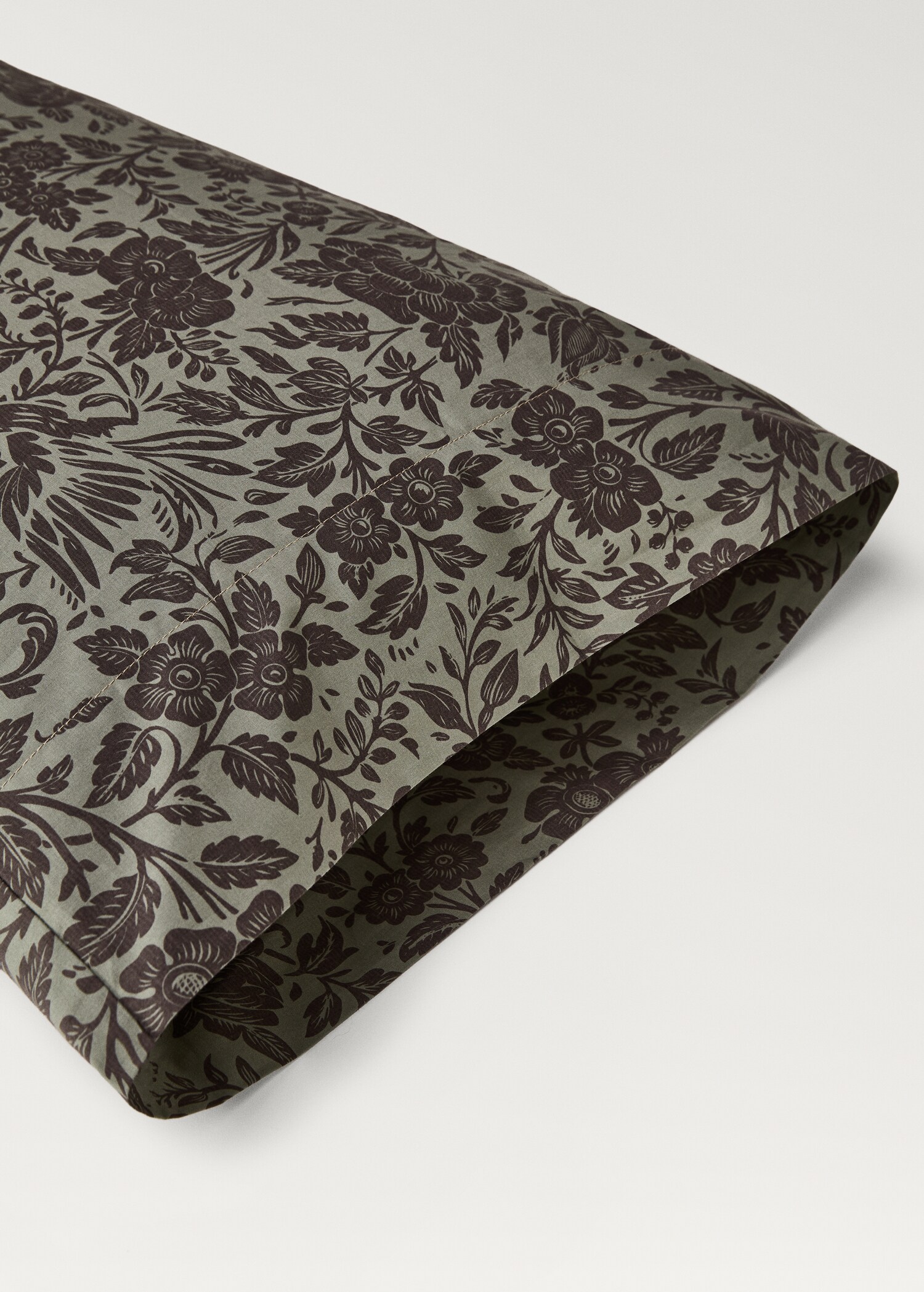 Cotton percale printed two-tone floral pillowcase, 45x110 cm - Details of the article 1