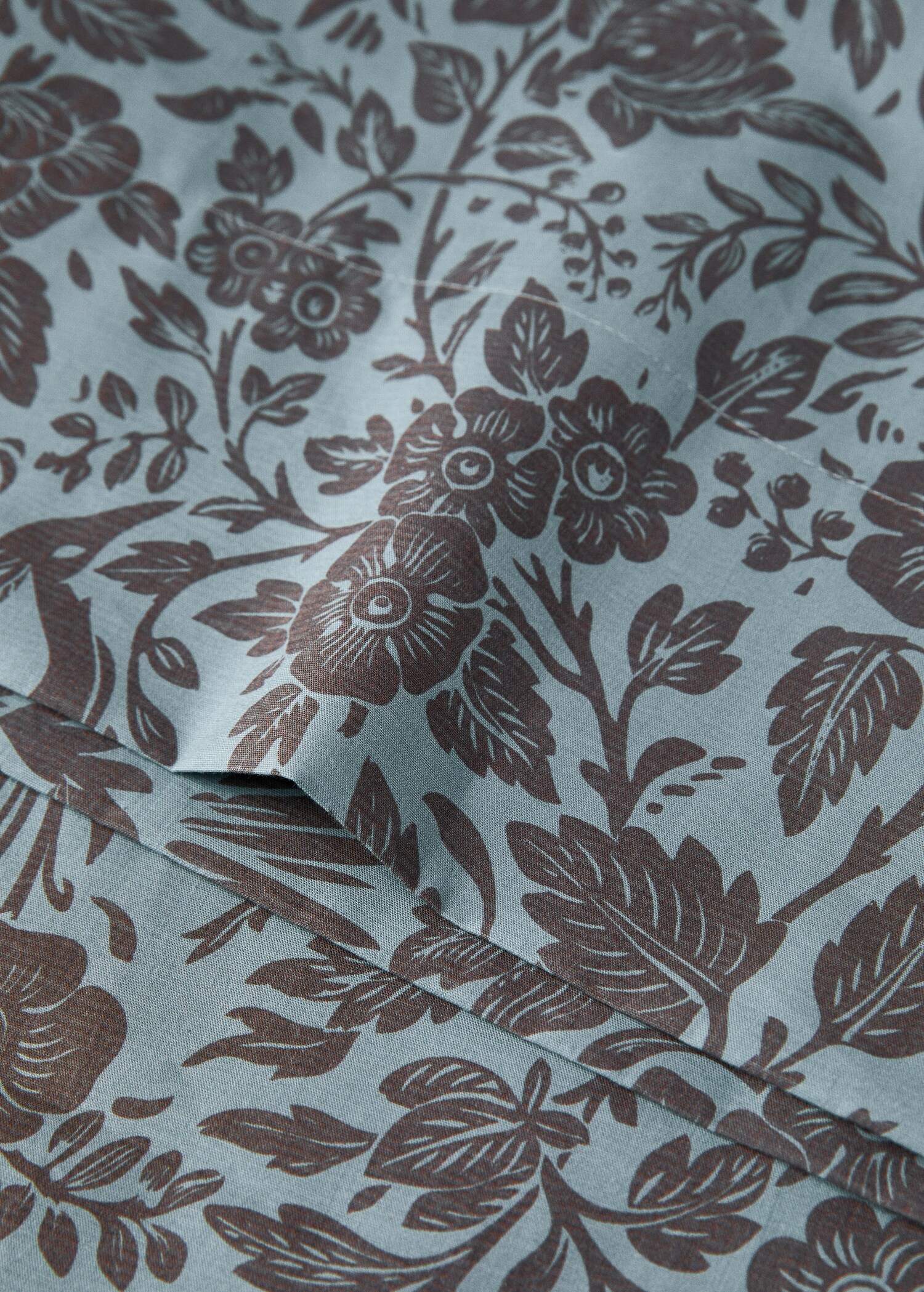 Cotton percale printed two-tone floral pillowcase, 45x110 cm - Details of the article 1