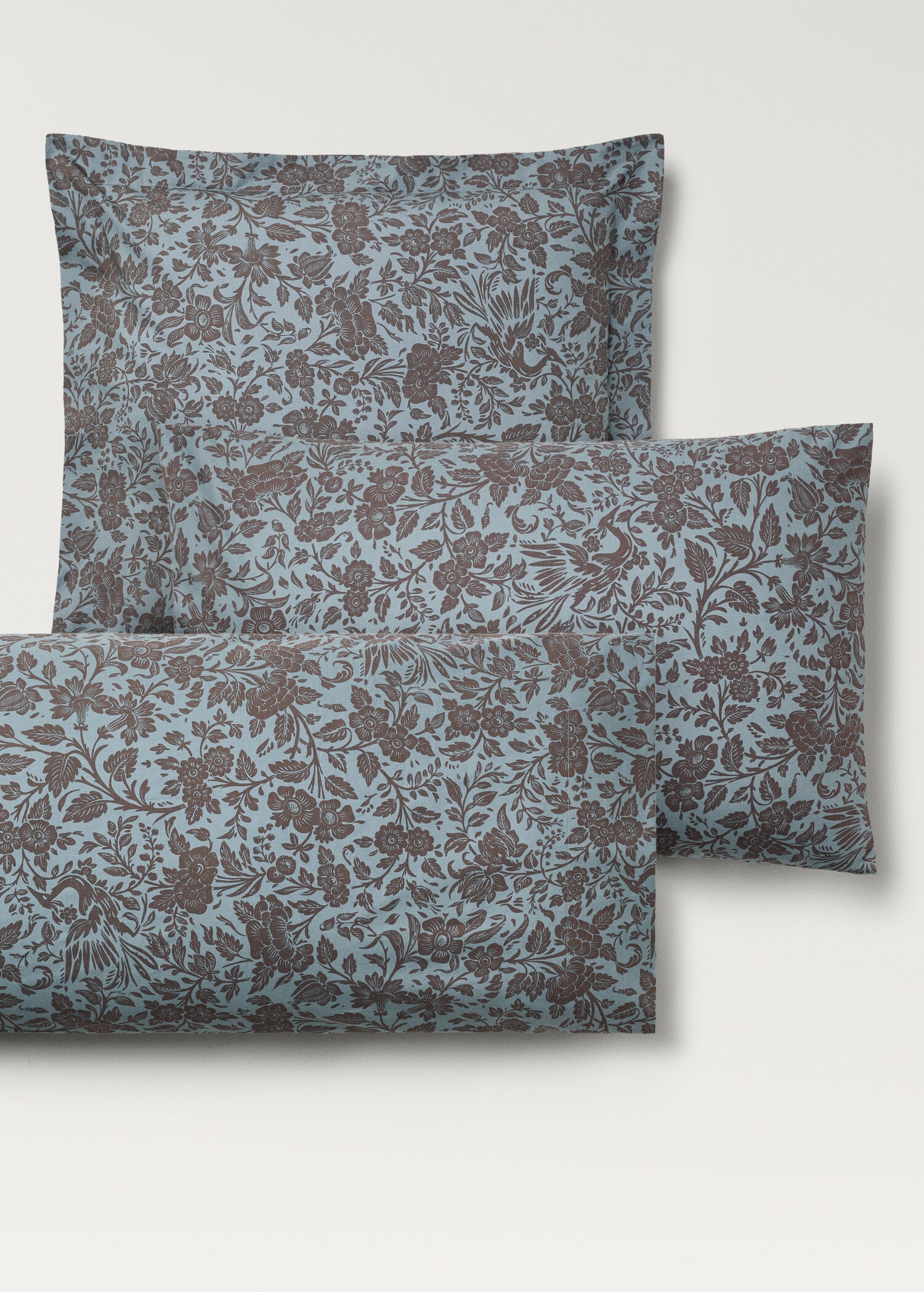 Cotton percale printed two-tone floral pillowcase, 45x110 cm - Details of the article 3