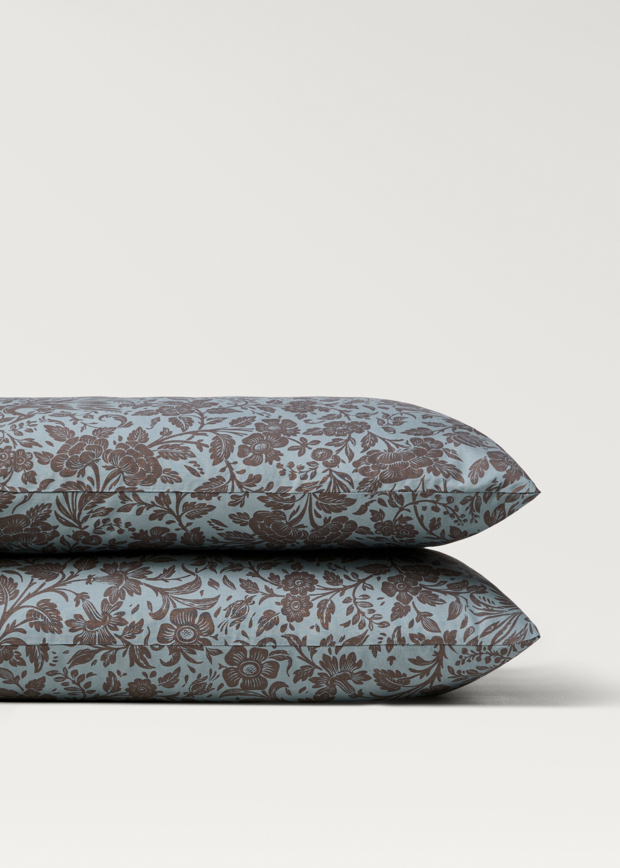 Two cotton percale two-tone floral-print pillowcases 50x75 cm - Details of the article 1, Aqua Green. Ref: 87012950-00.
