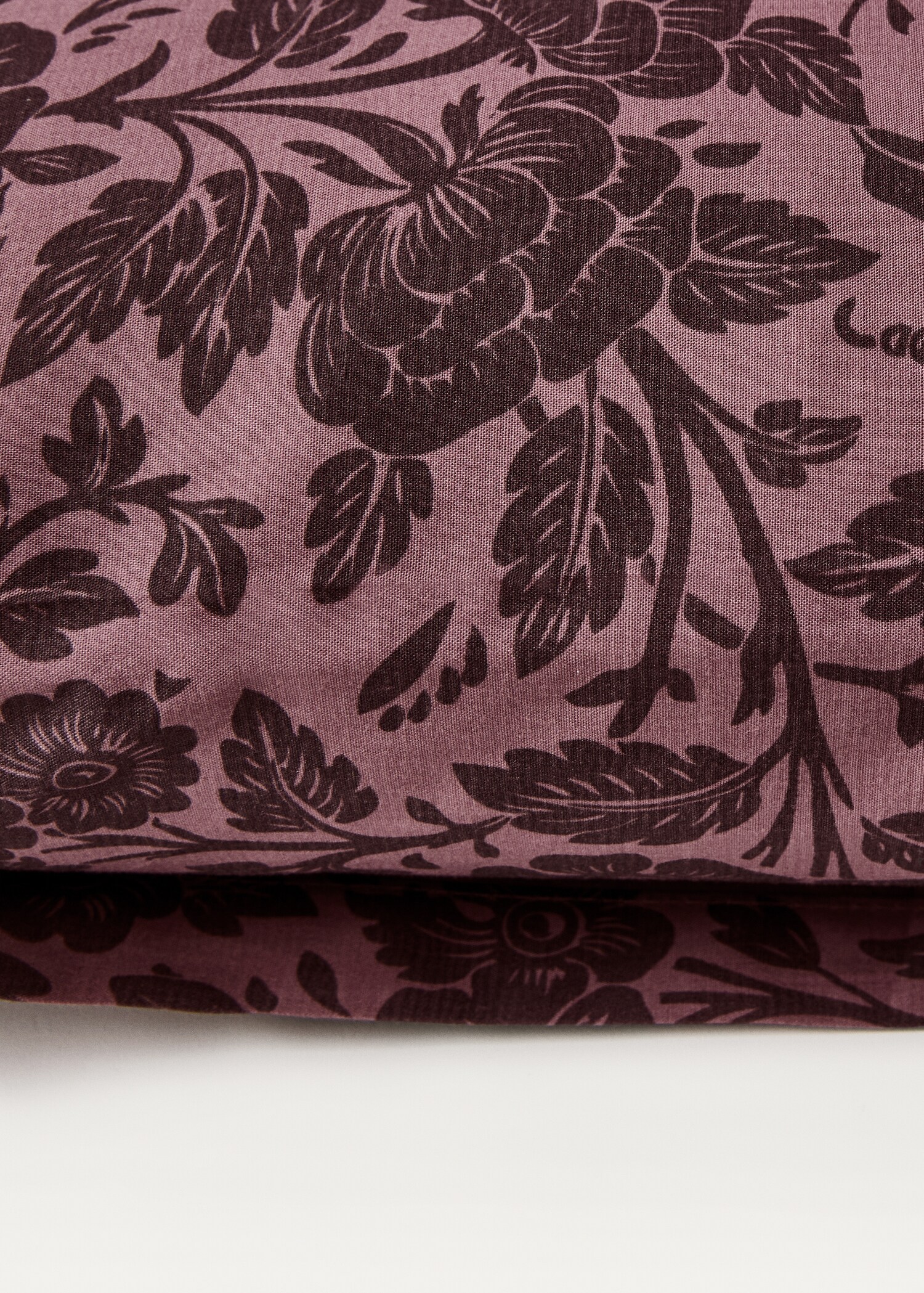 Two cotton percale two-tone floral-print pillowcases 50x75 cm - Details of the article 2