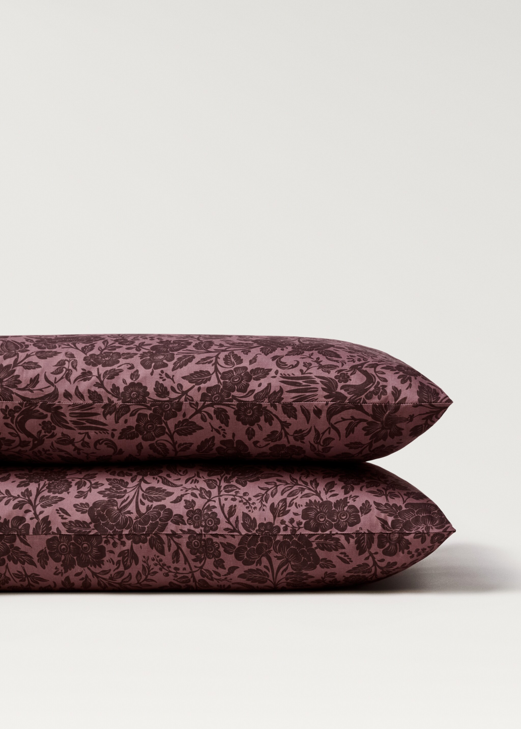 Two cotton percale two-tone floral-print pillowcases 50x75 cm - Details of the article 3, Pink. Ref: 87012950-00.