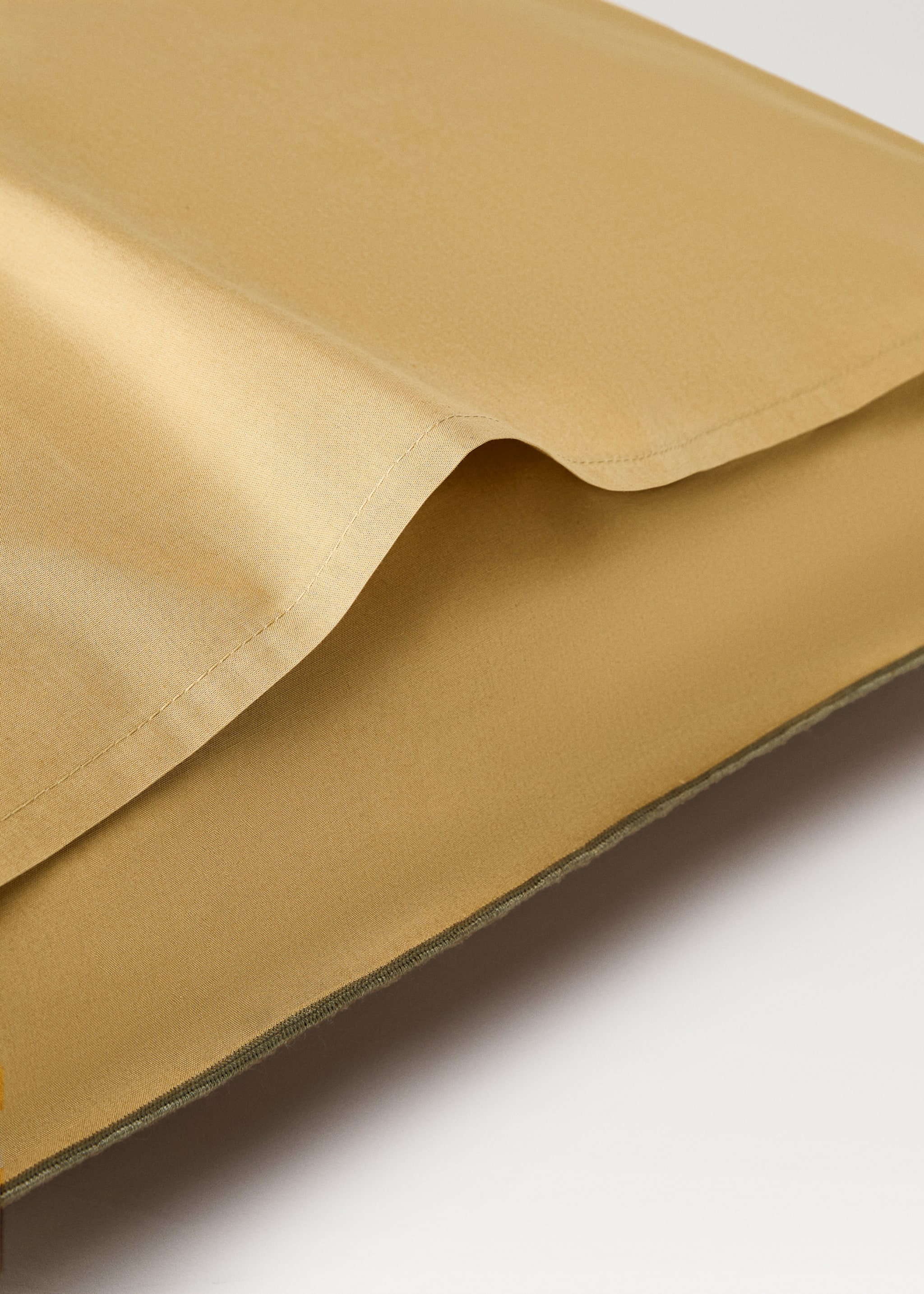 Two cotton percale reversible pillowcases 50x75 cm - Details of the article 3, Caramel. Ref: 87012956-00.