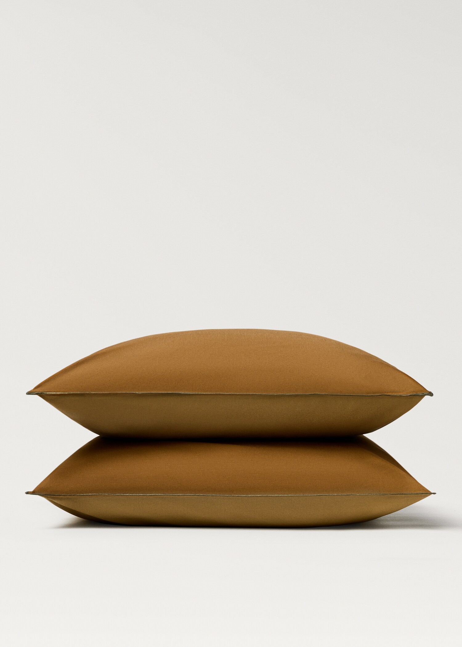 Two cotton percale reversible pillowcases 60x60 cm - Details of the article 2