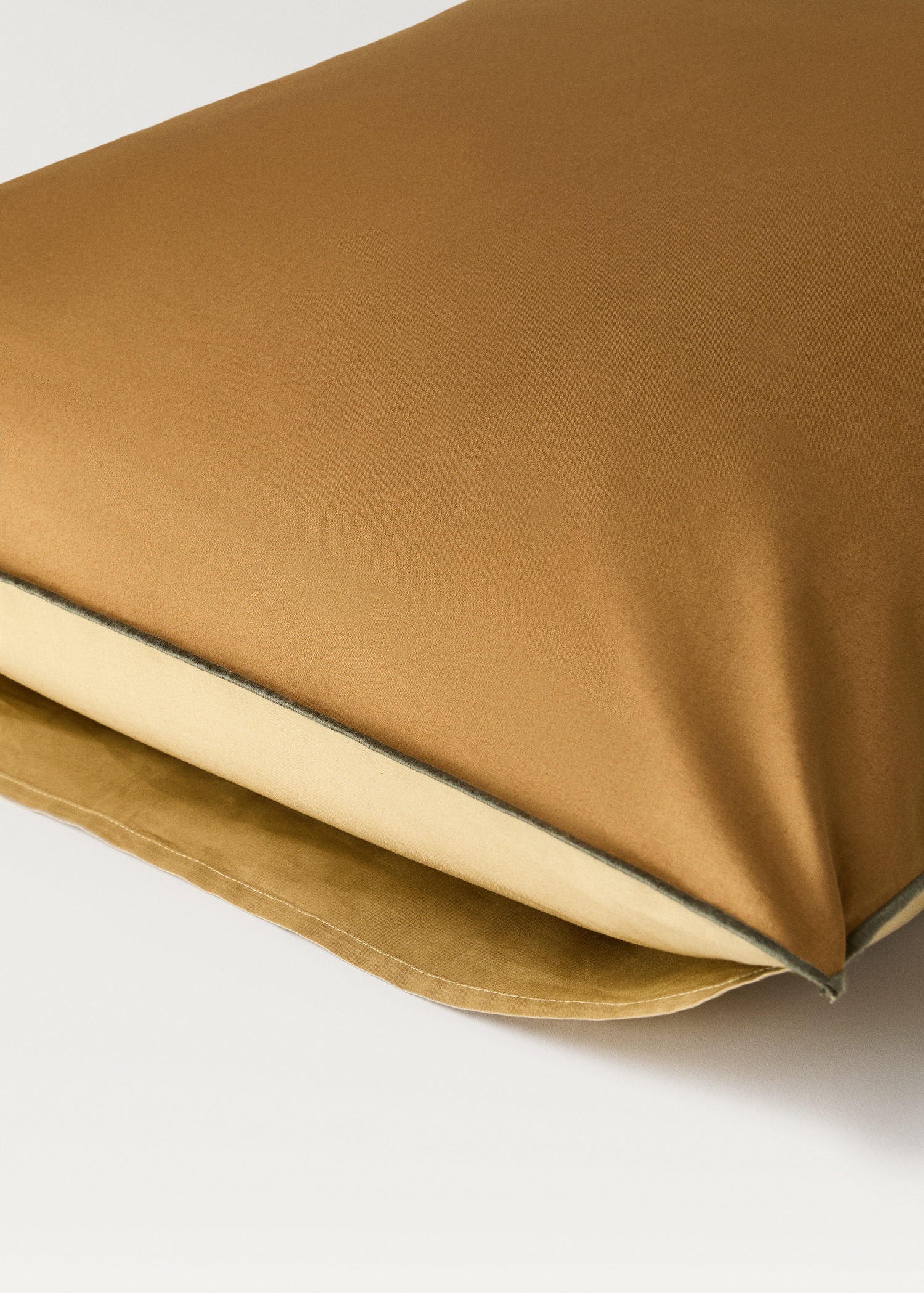 Two cotton percale reversible pillowcases 60x60 cm - Details of the article 4