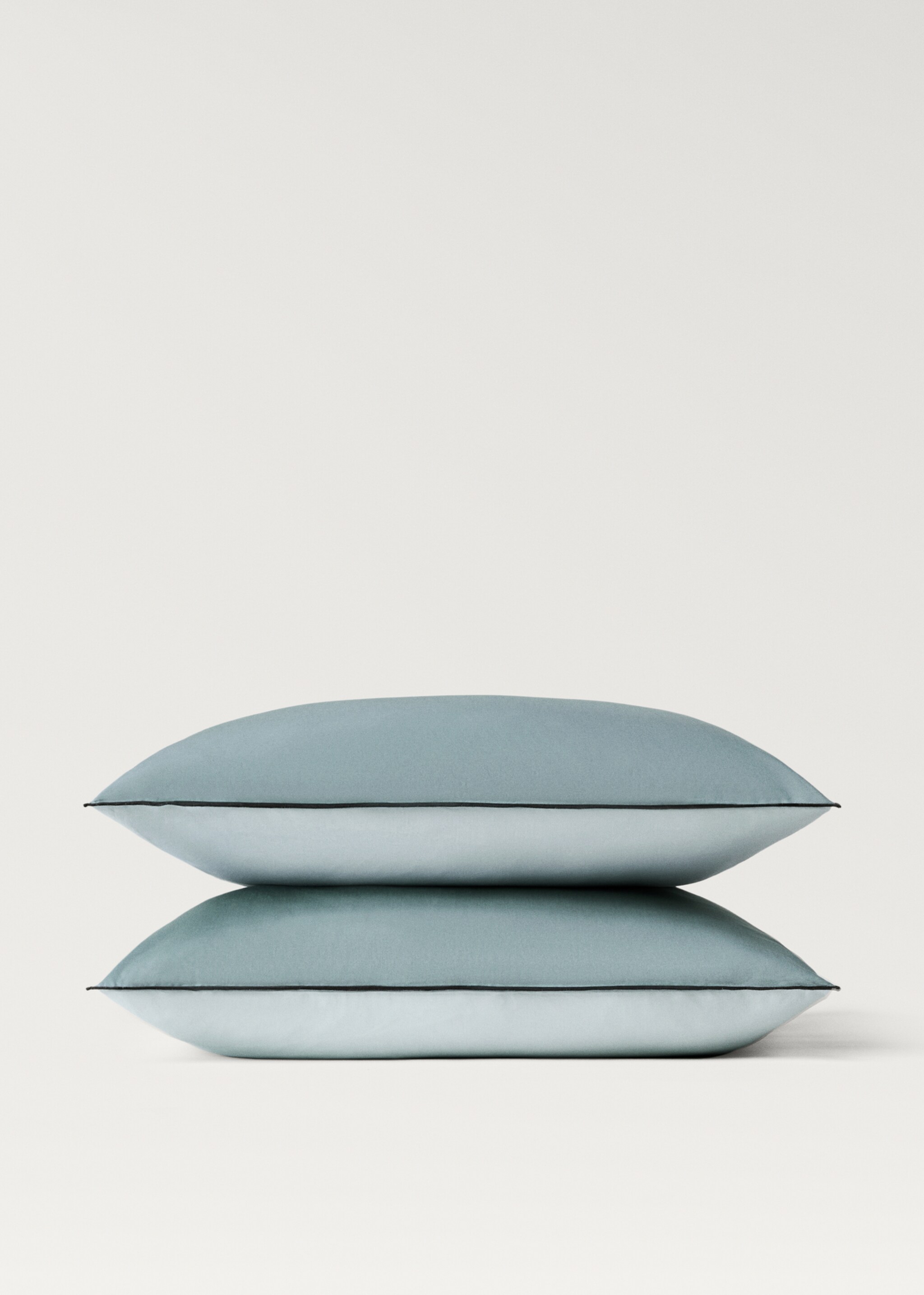 Two cotton percale reversible pillowcases 60x60 cm - Details of the article 2, Green. Ref: 87012957-00.